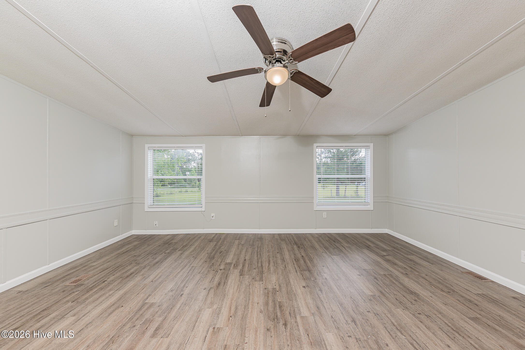 122 Woodbrook Drive Property Photo 18