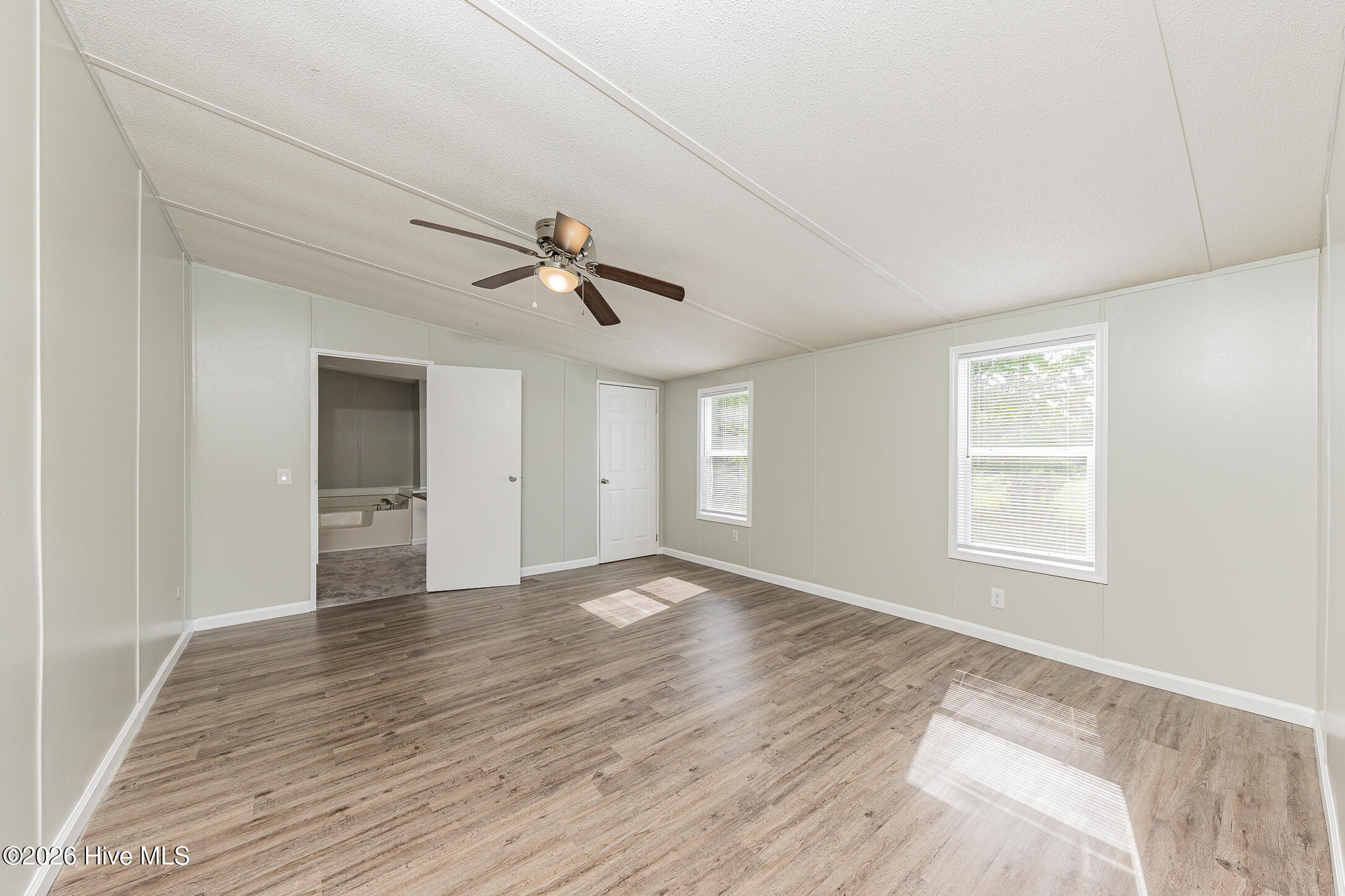 122 Woodbrook Drive Property Photo 25