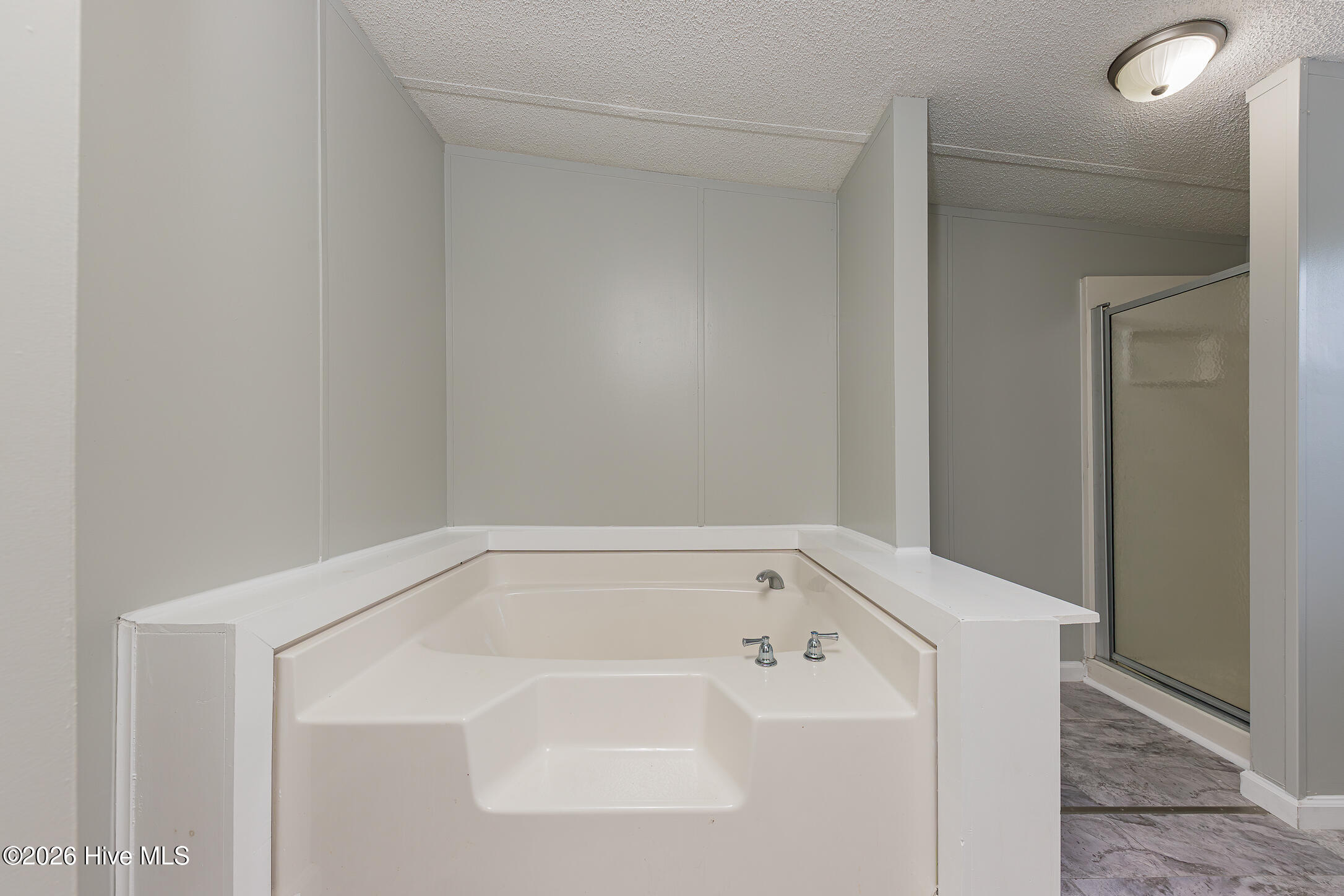 122 Woodbrook Drive Property Photo 32