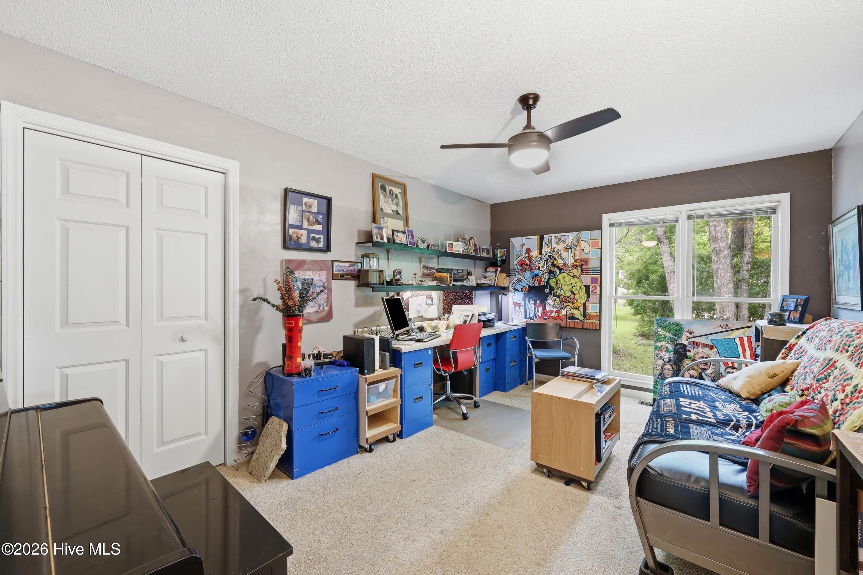 6015 Club House Drive Property Photo 27