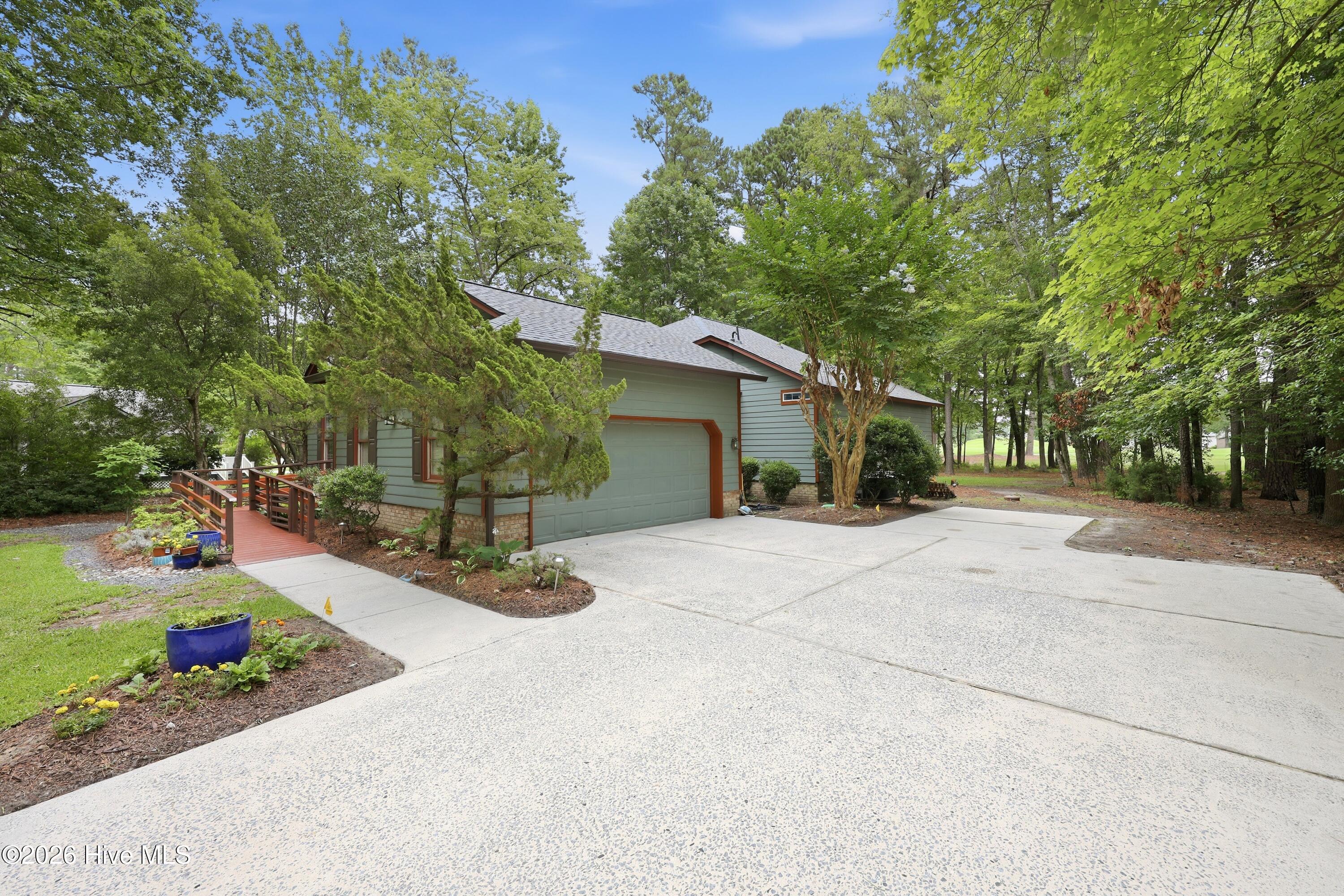 6015 Club House Drive Property Photo 40