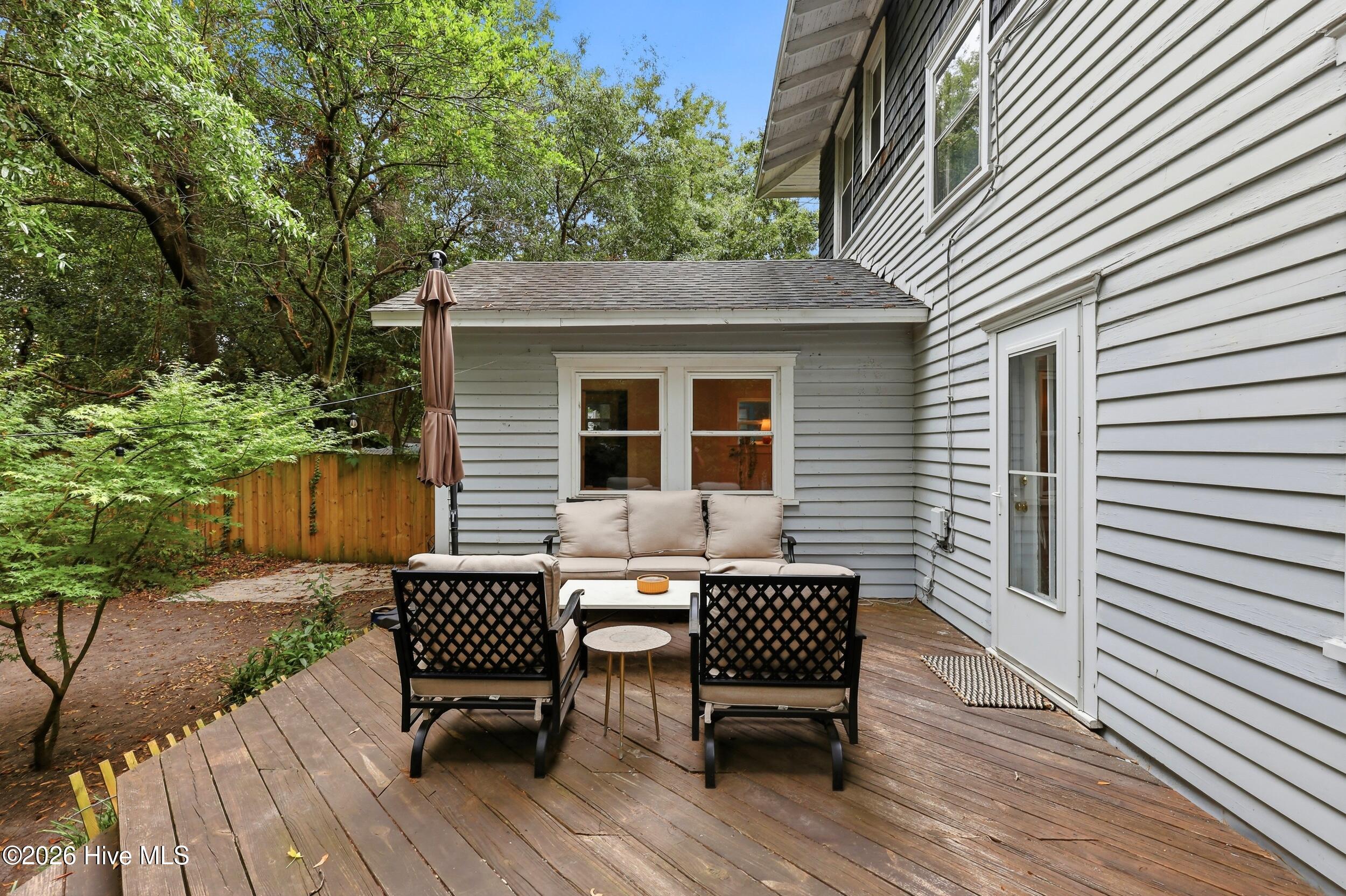 210 Northern Boulevard Property Photo 38