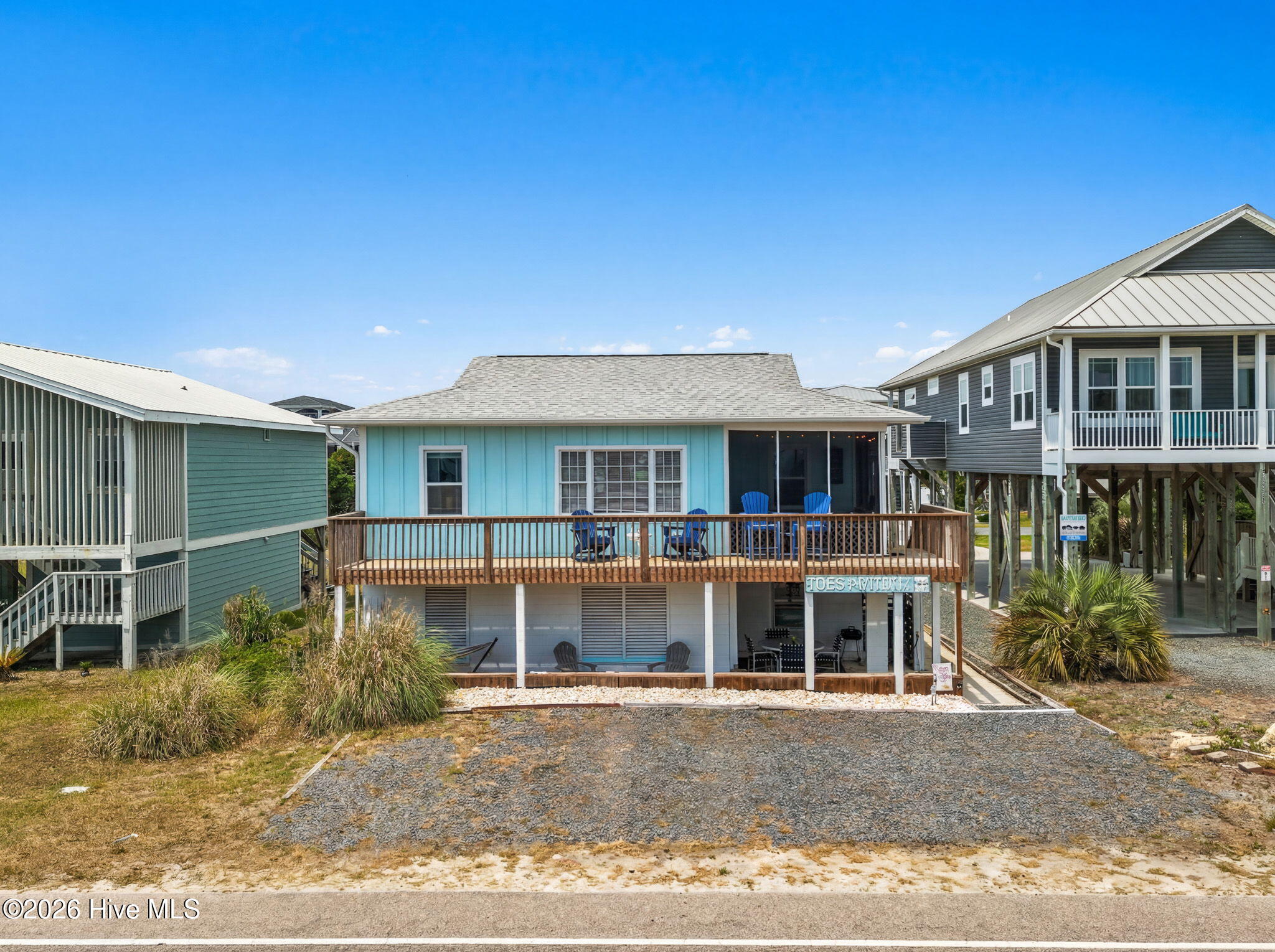 1918 E Beach Drive Property Photo 1