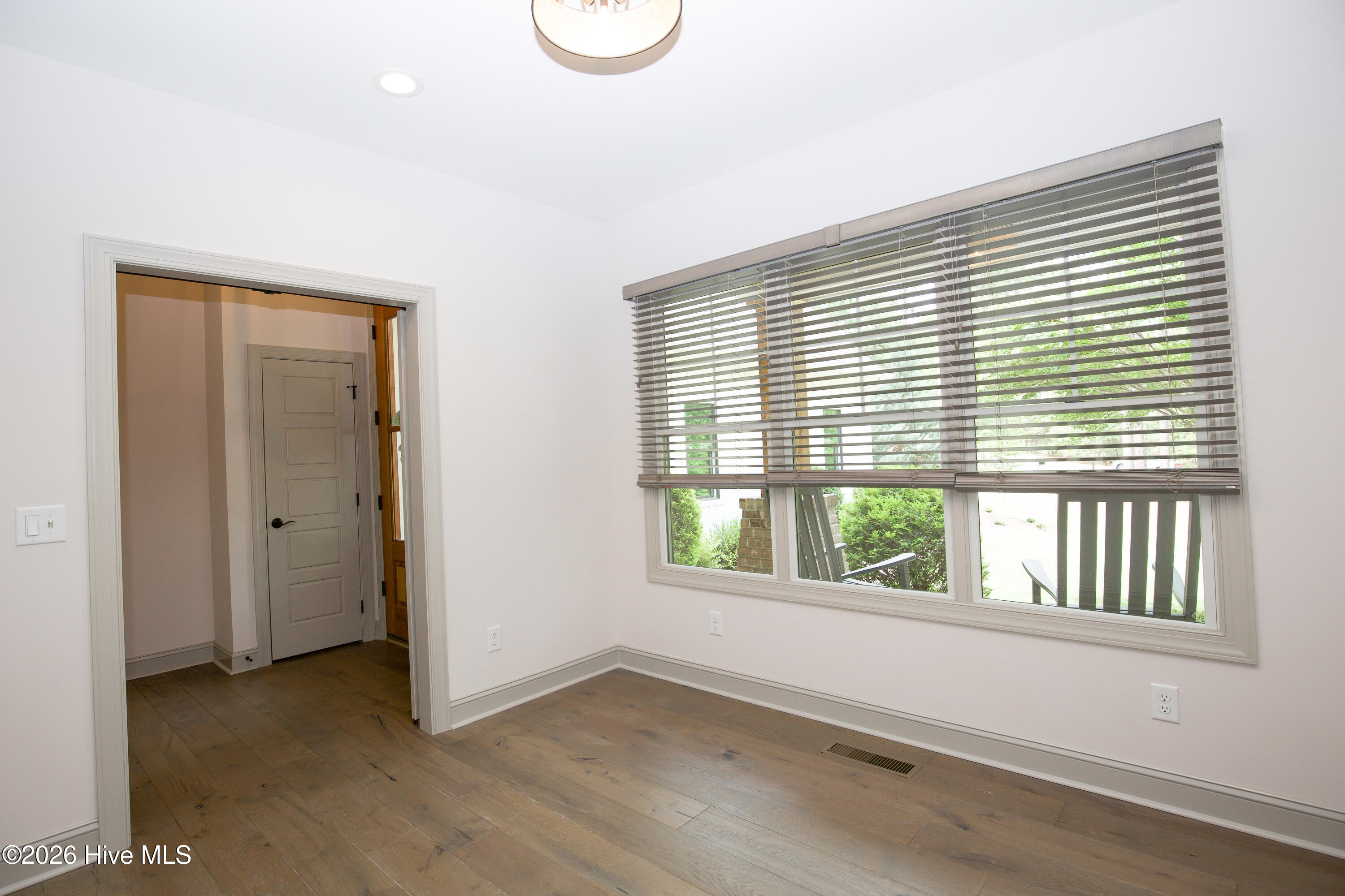 102 Greystones Court Property Photo 7