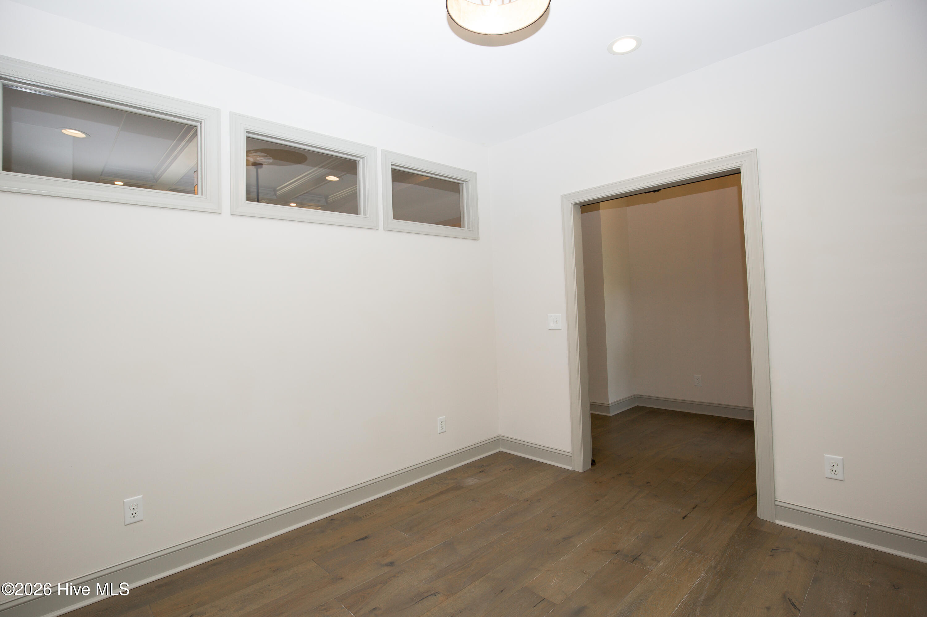 102 Greystones Court Property Photo 8
