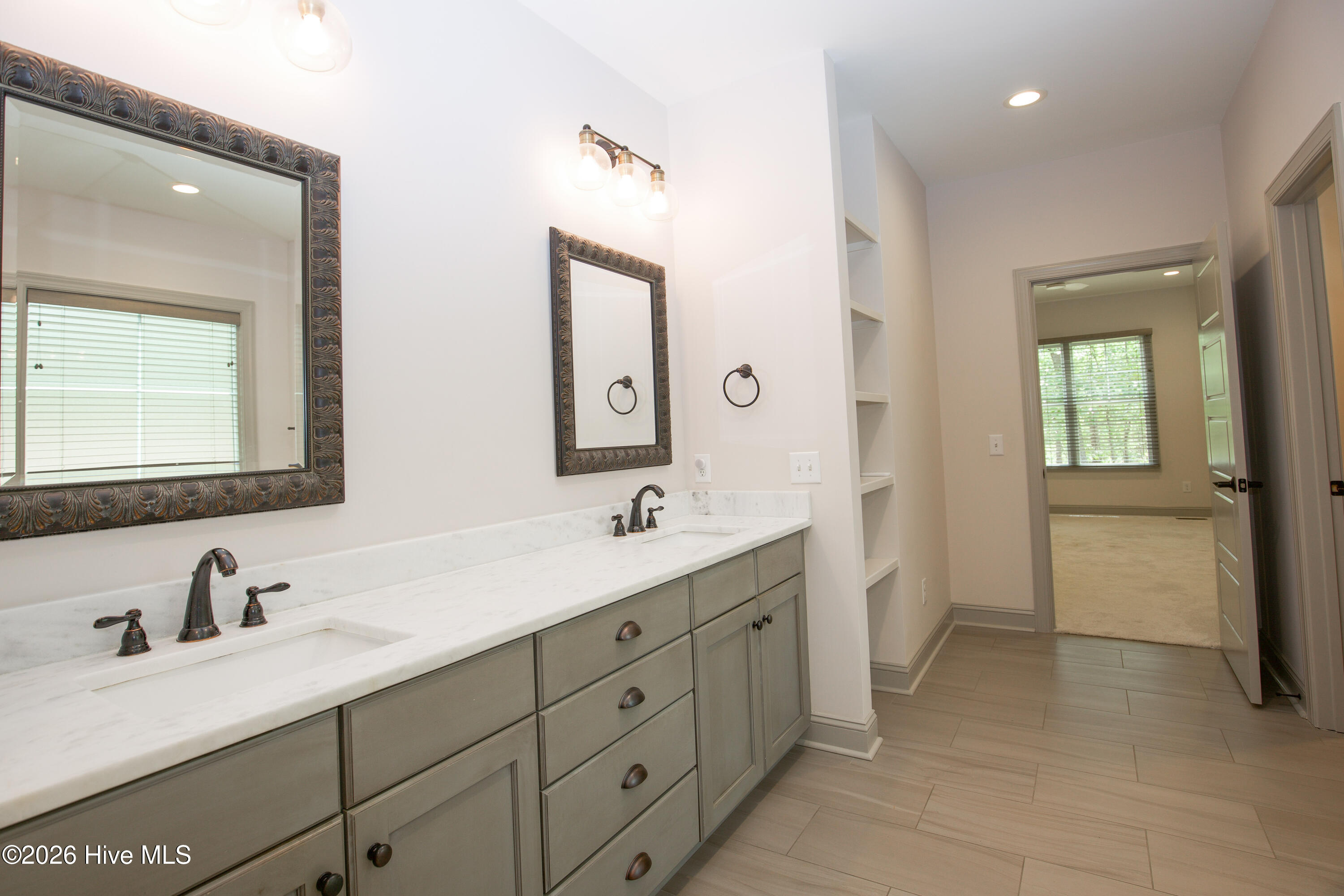 102 Greystones Court Property Photo 35
