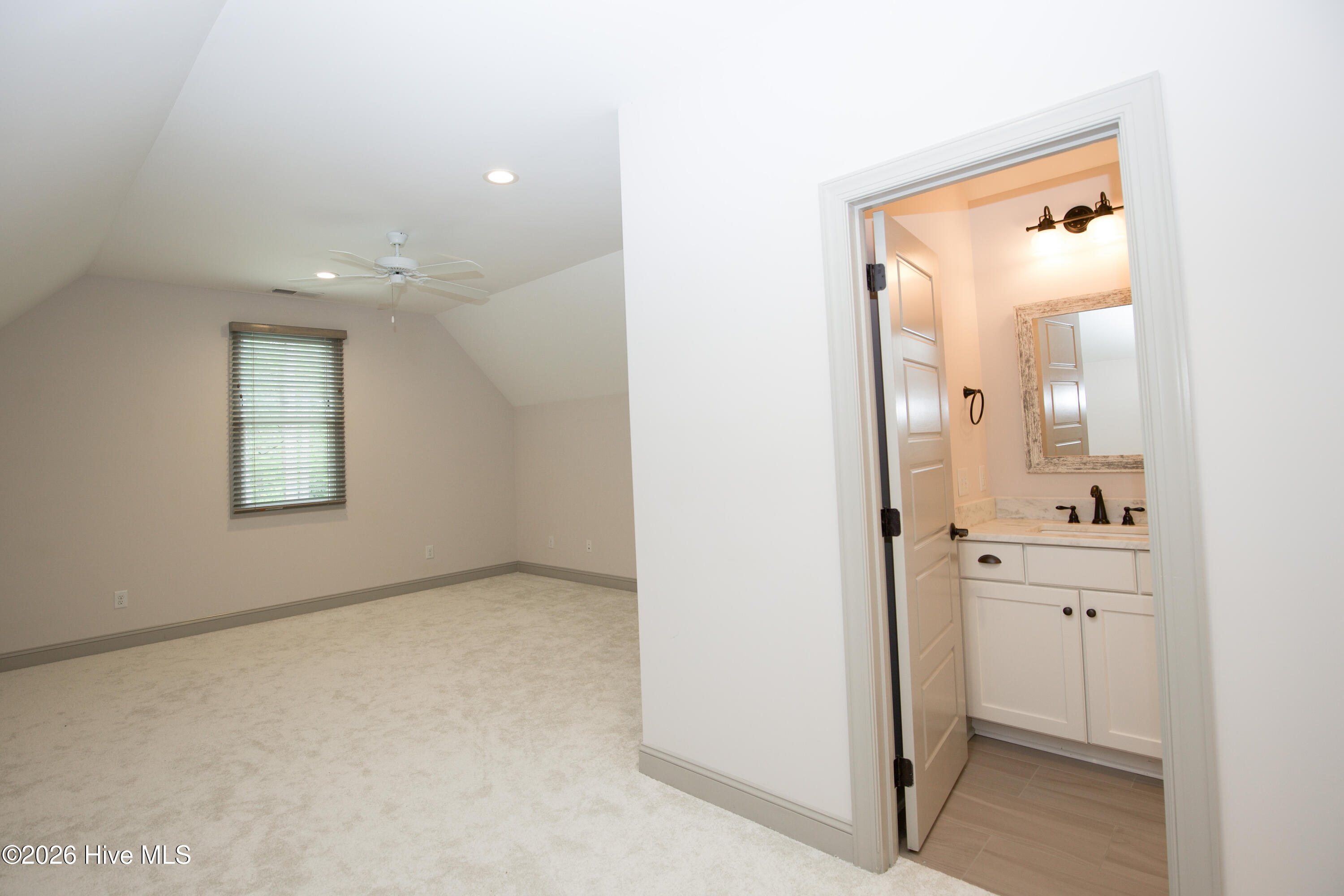102 Greystones Court Property Photo 40