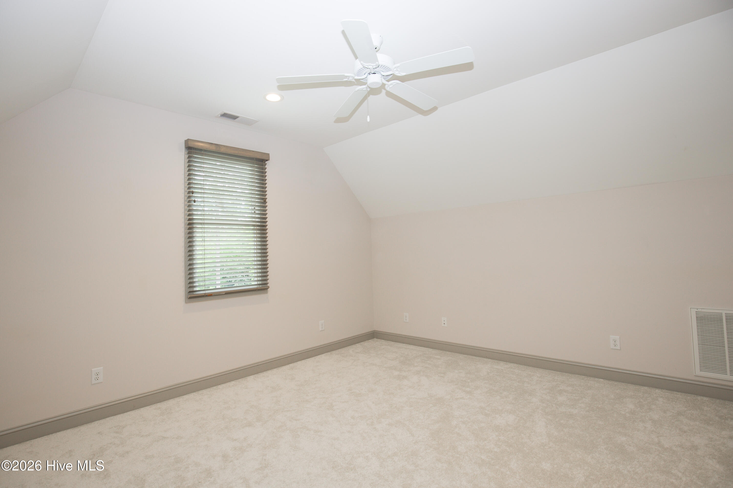 102 Greystones Court Property Photo 41