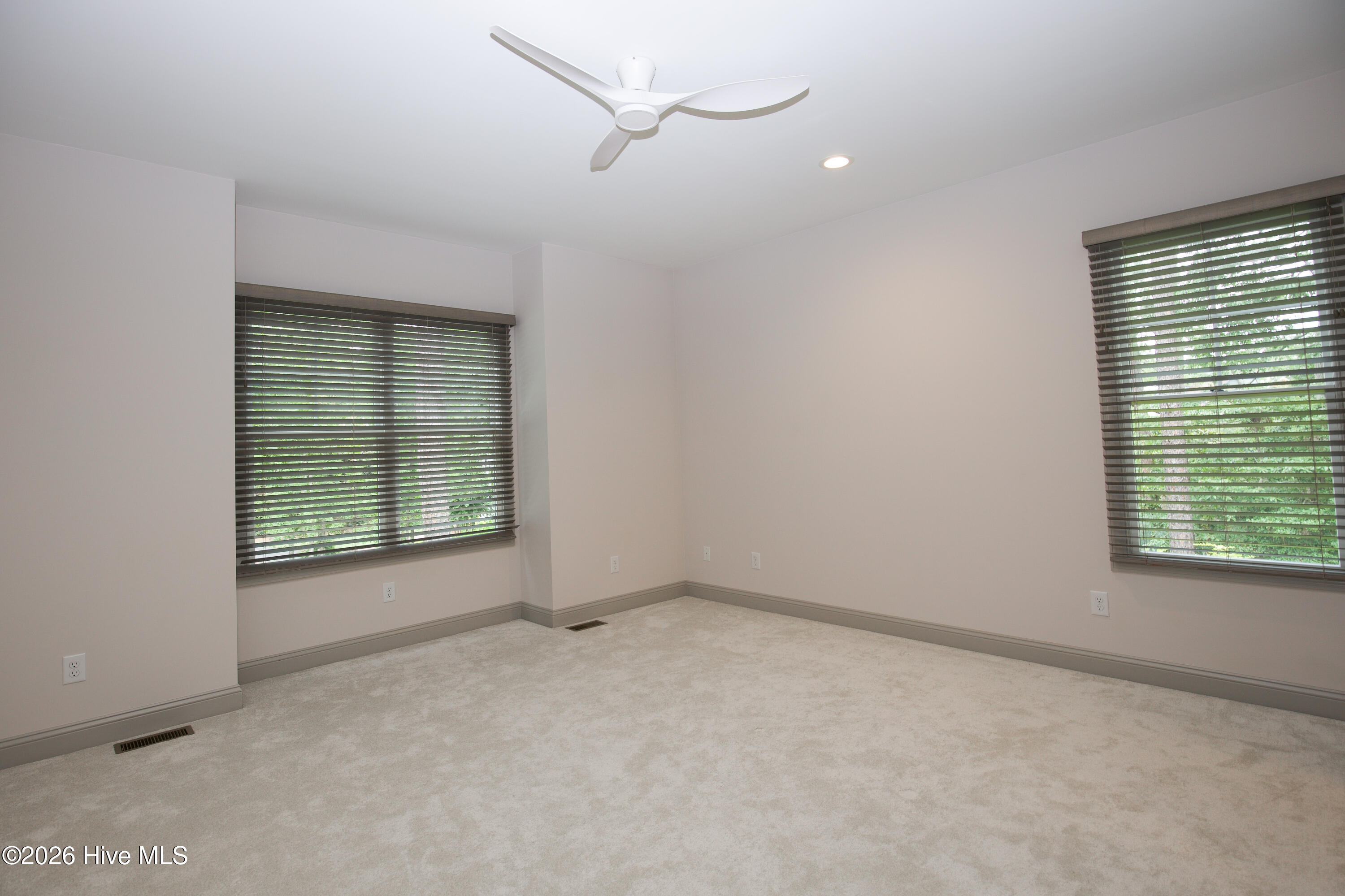 102 Greystones Court Property Photo 44