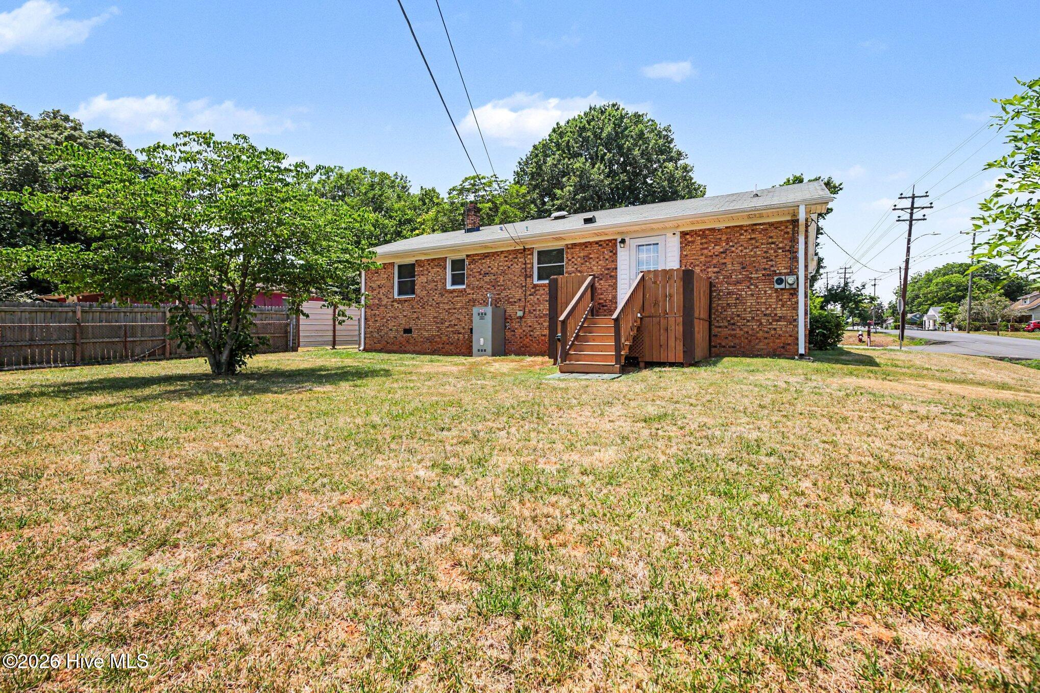 1304 Nance Street Property Photo 5