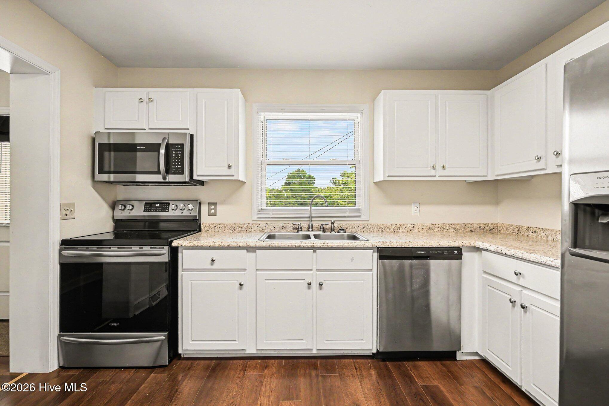 1304 Nance Street Property Photo 13