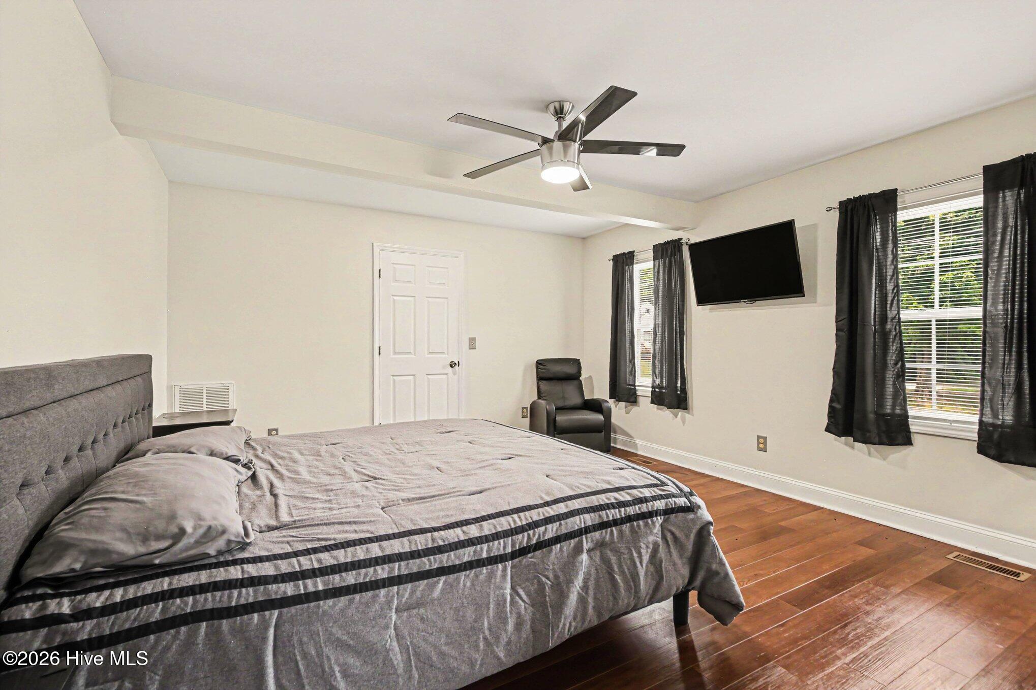 1304 Nance Street Property Photo 16
