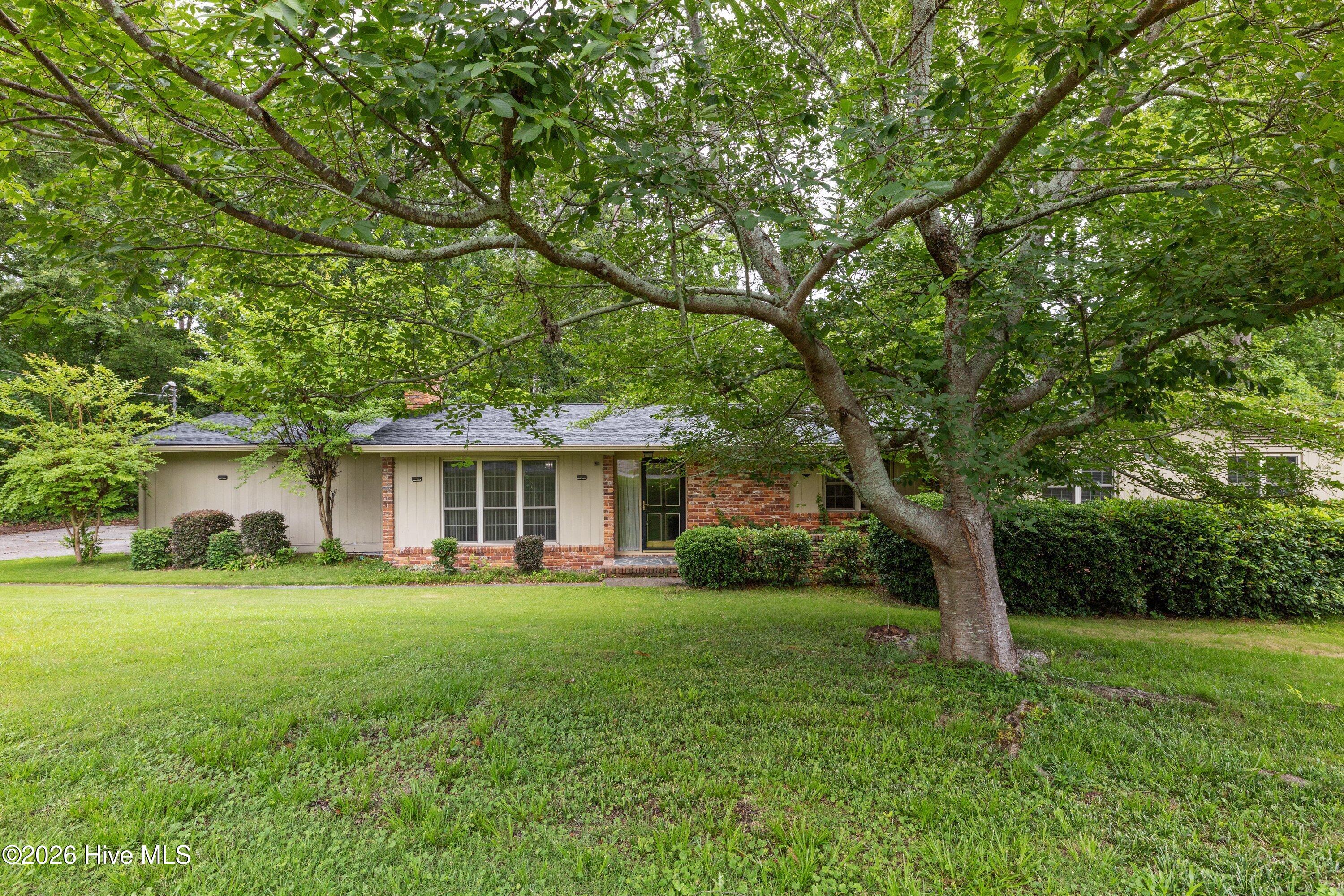 744 Lancaster Road Property Photo 1