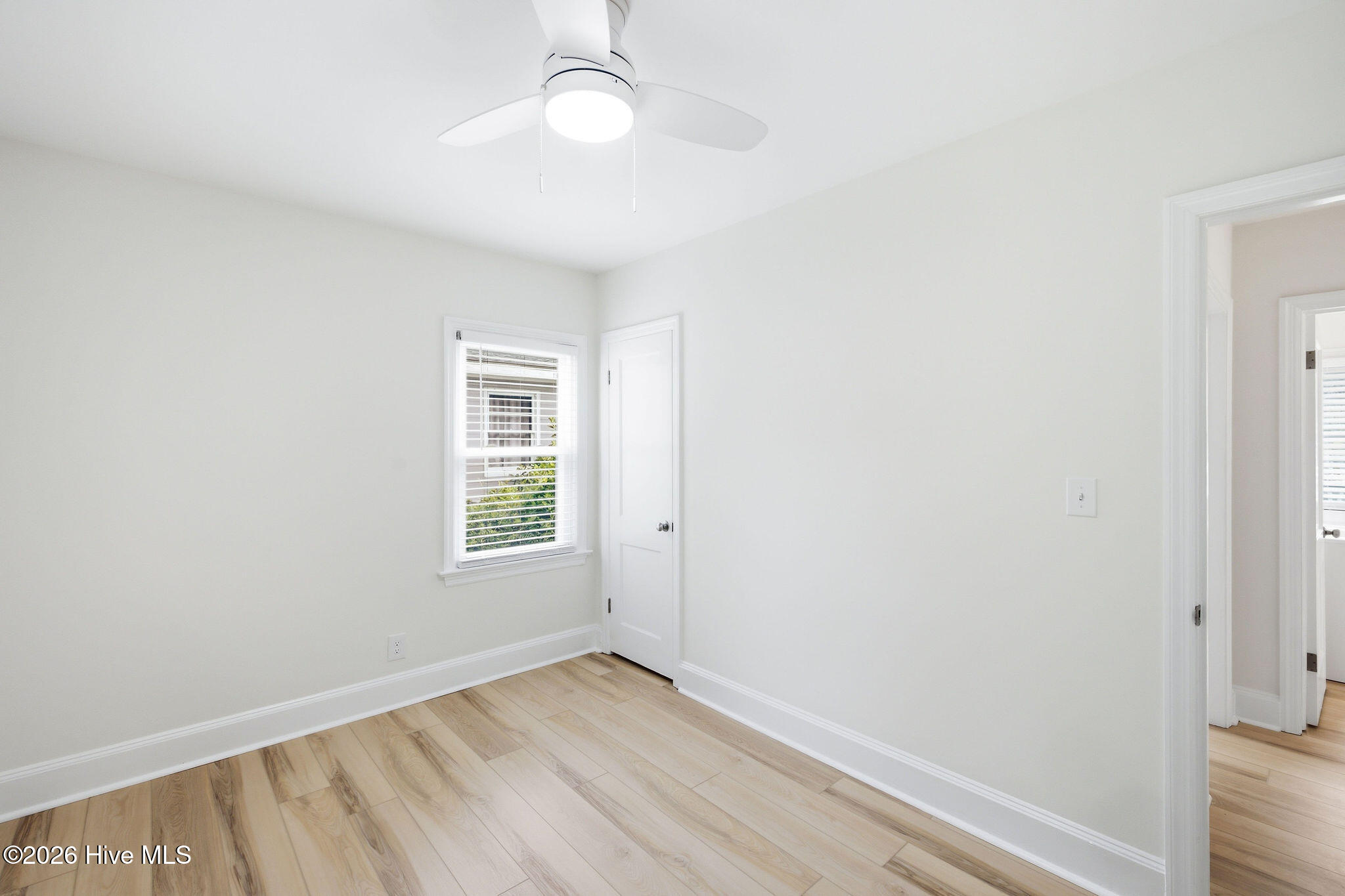 521 Thomas Avenue Property Photo 21