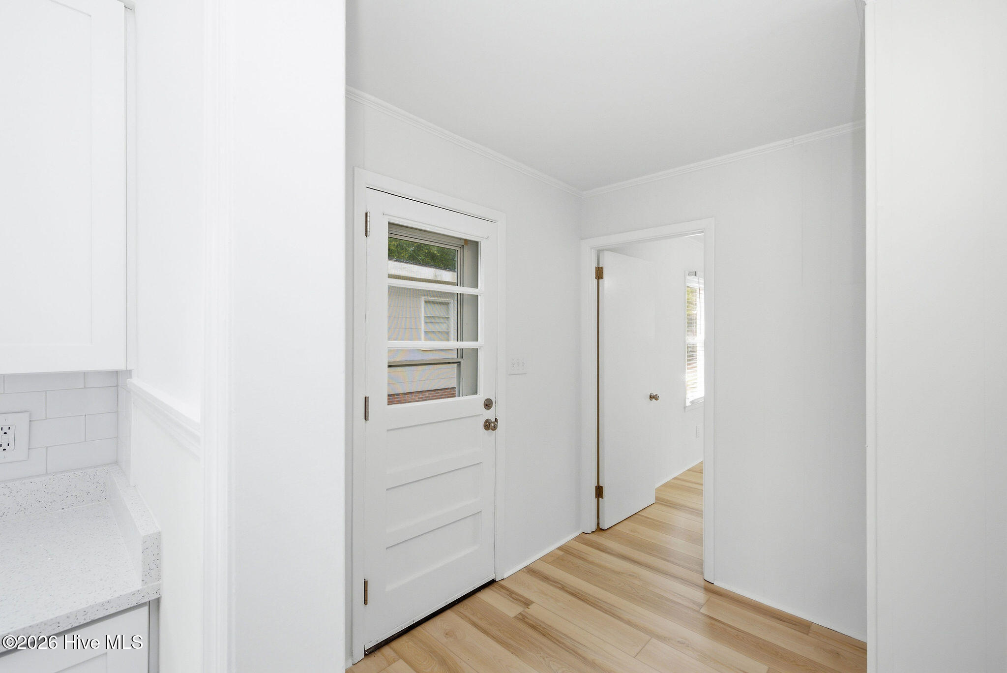 521 Thomas Avenue Property Photo 24
