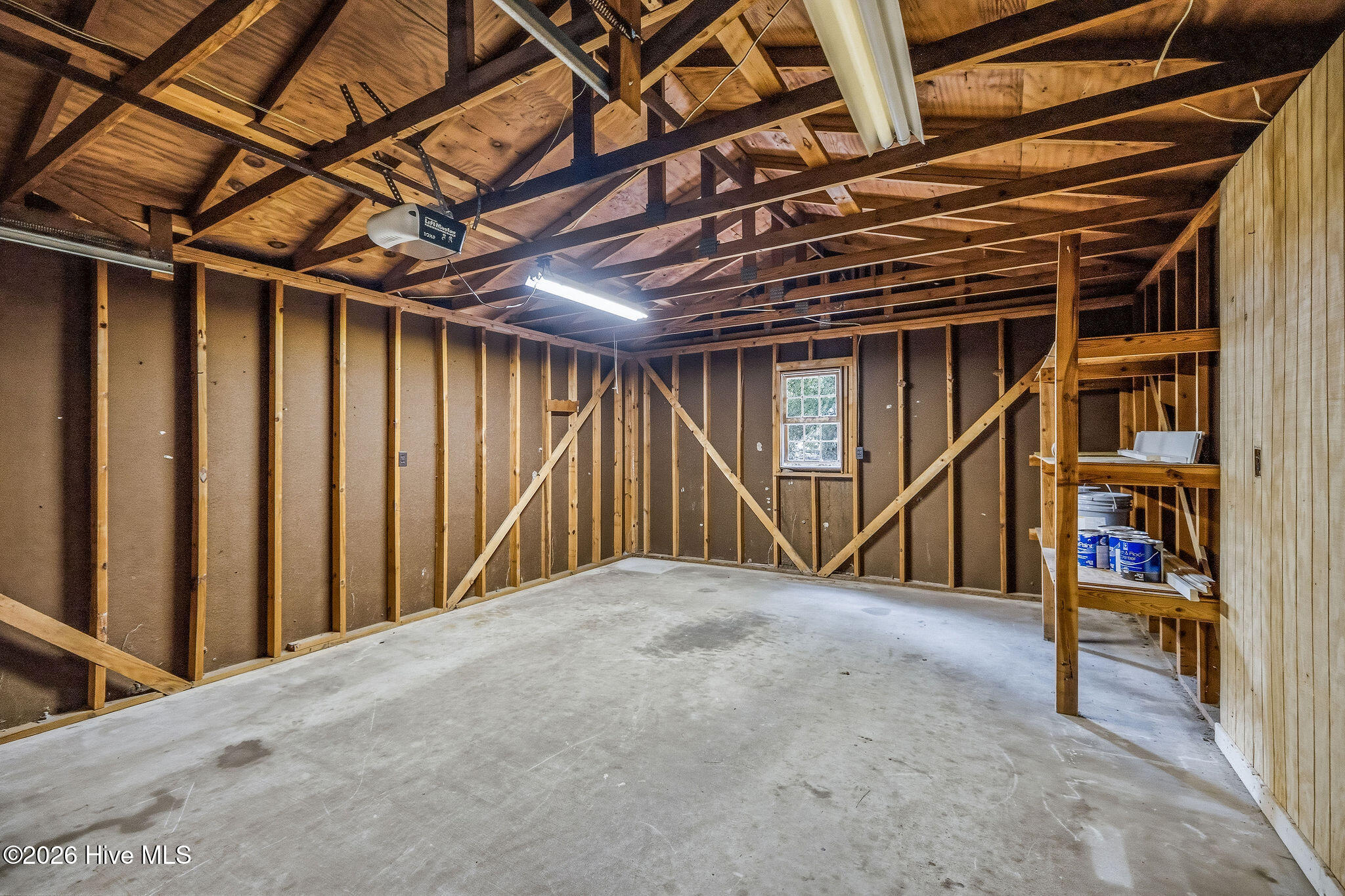 521 Thomas Avenue Property Photo 27
