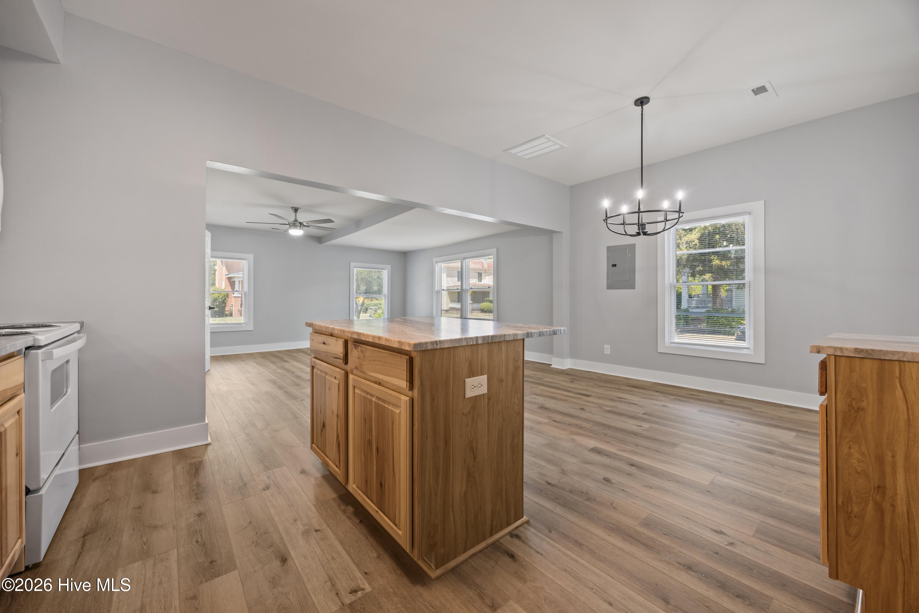 723 N Market Street Property Photo 13