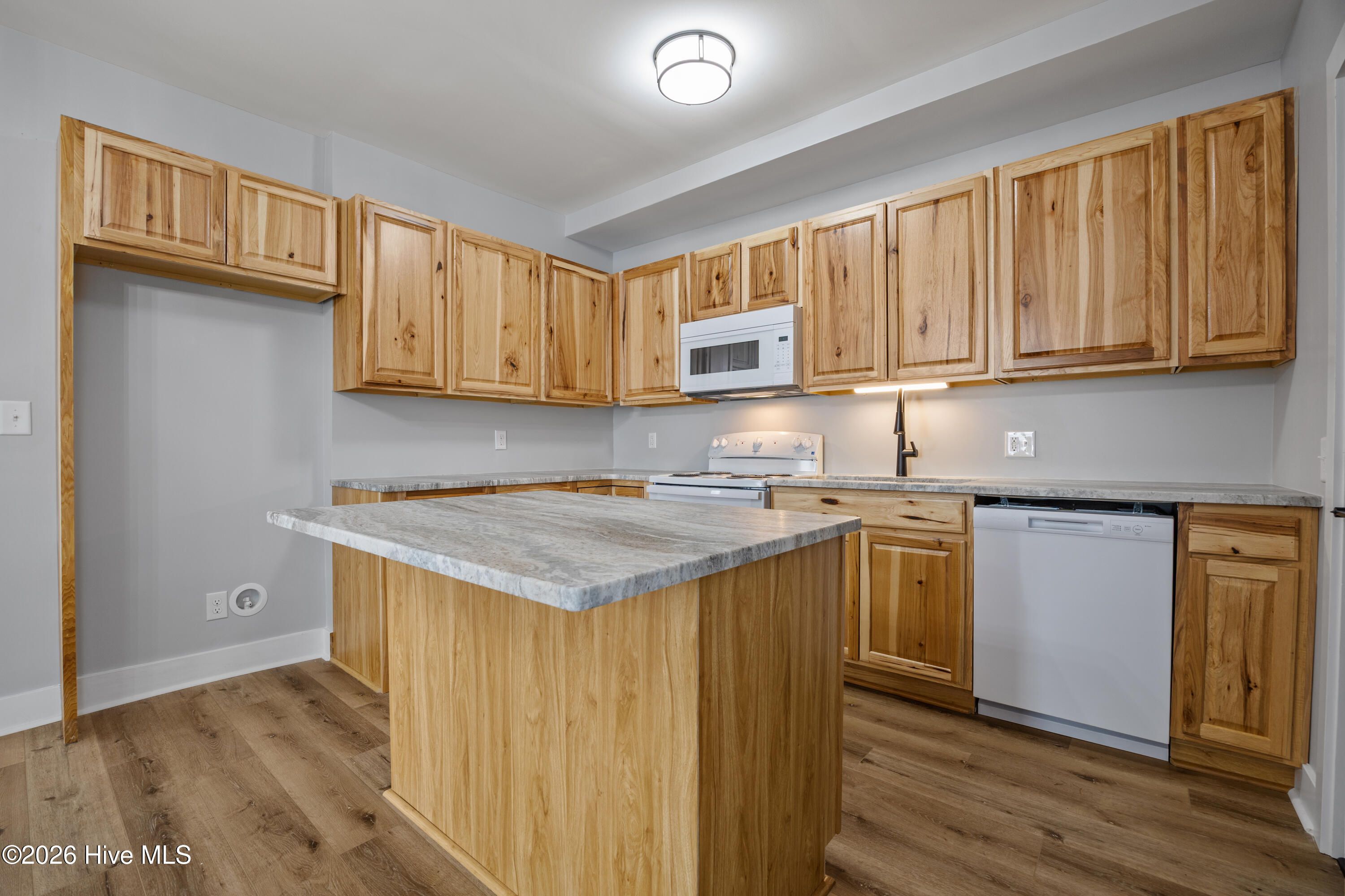 723 N Market Street Property Photo 26