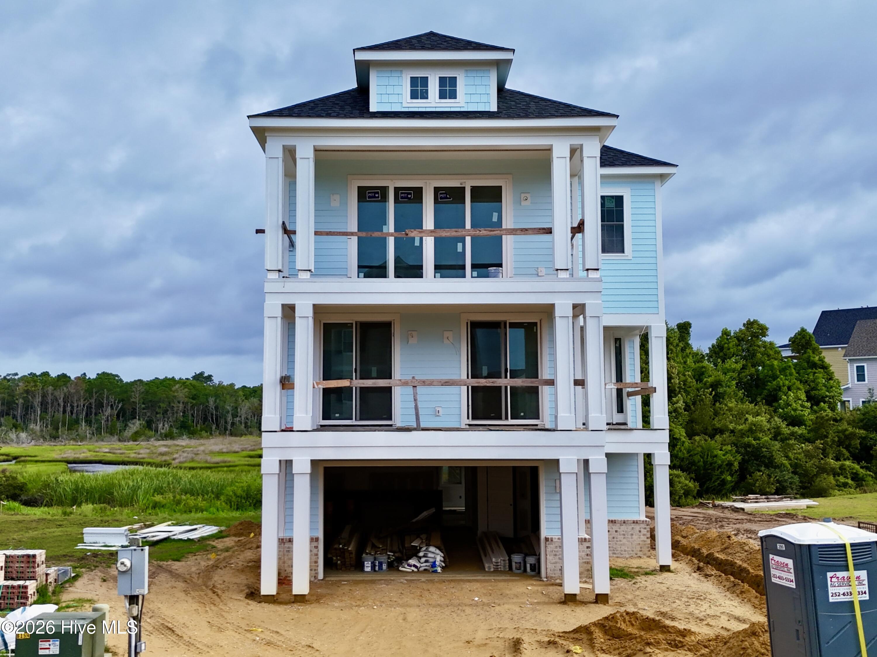 102 Marshland Circle Property Photo 2