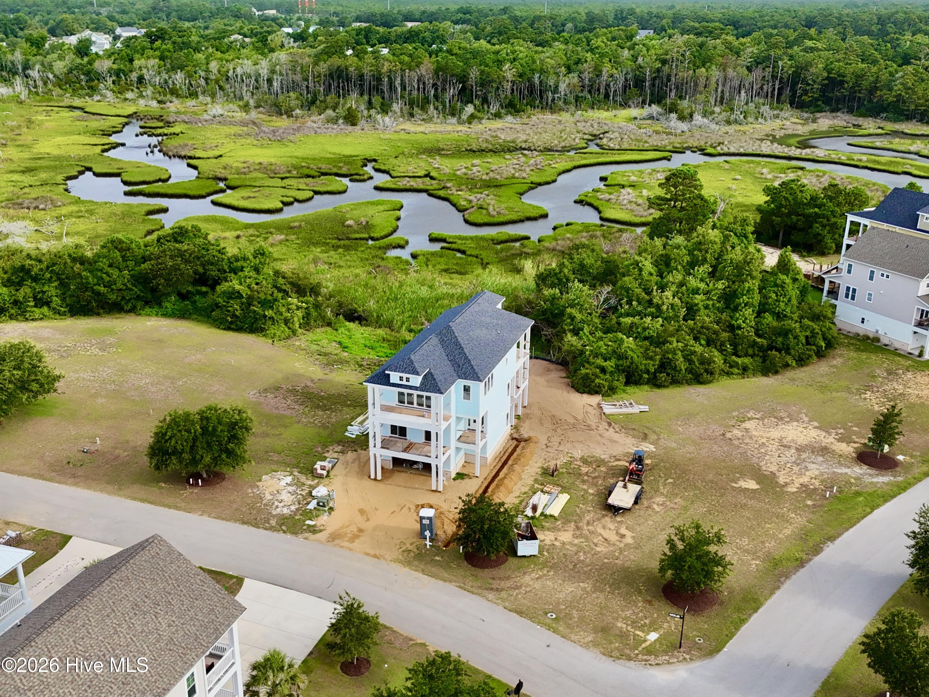 102 Marshland Circle Property Photo 8