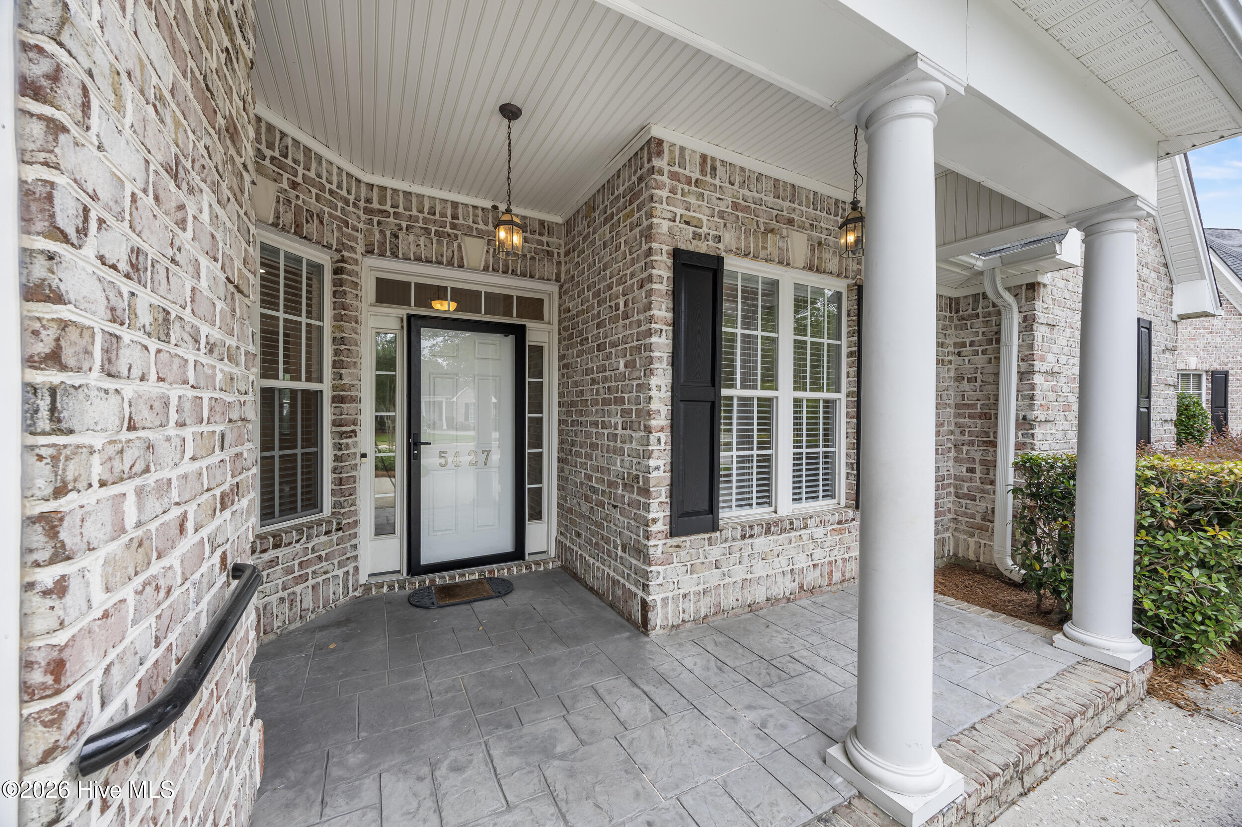 5427 Reserve Drive Property Photo 4