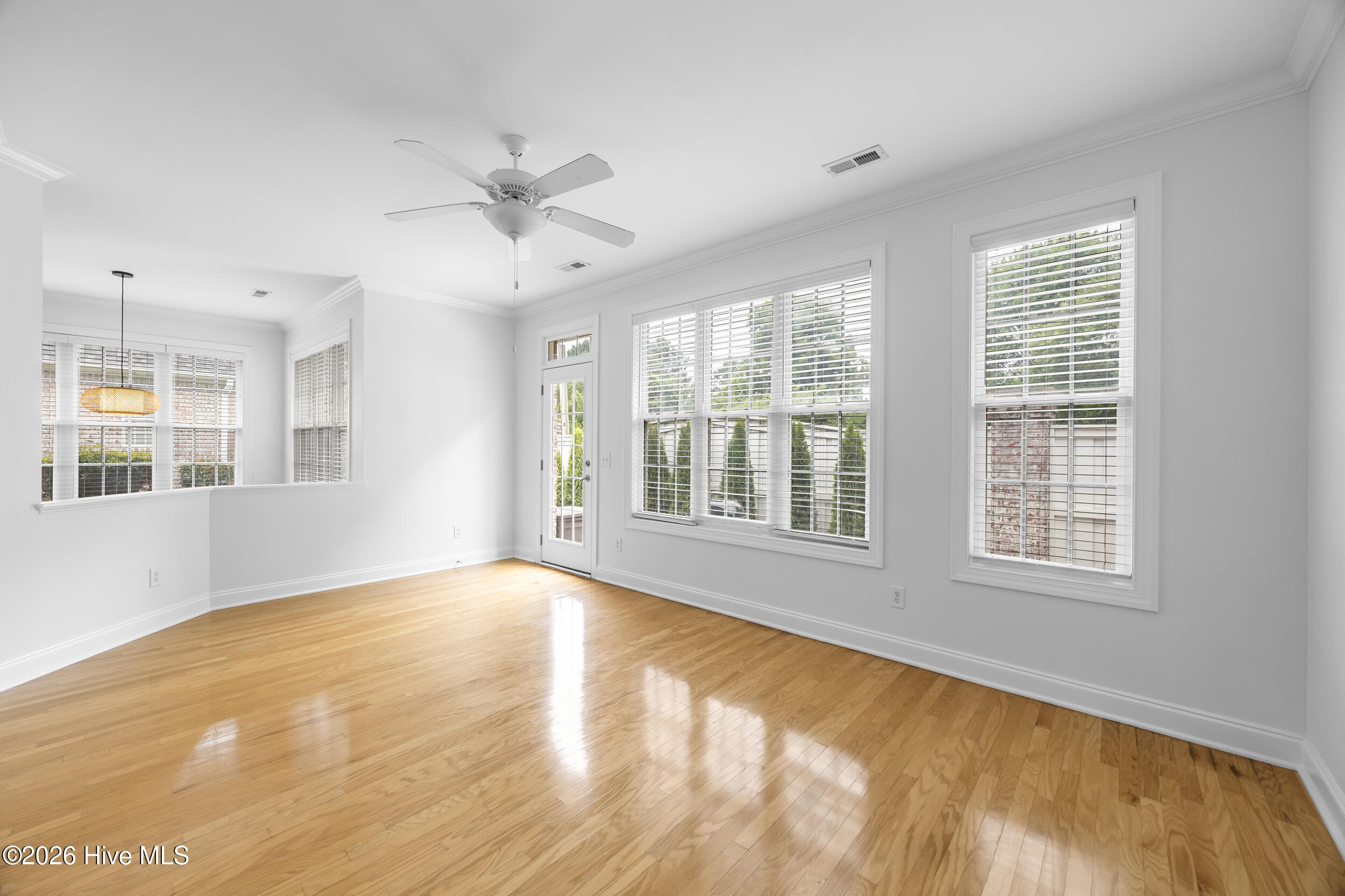 5427 Reserve Drive Property Photo 34