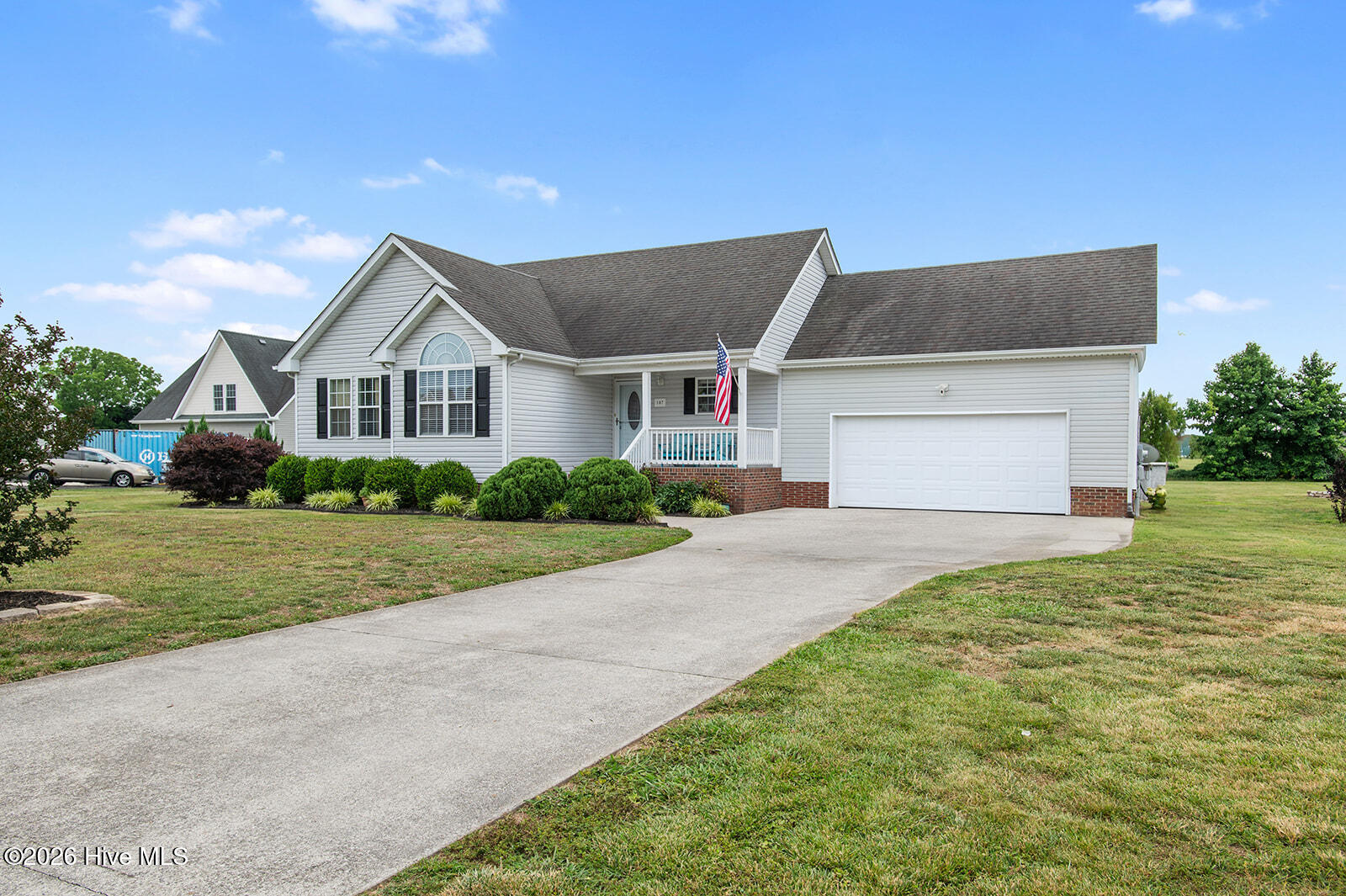 107 Chickadee Street Property Photo 4