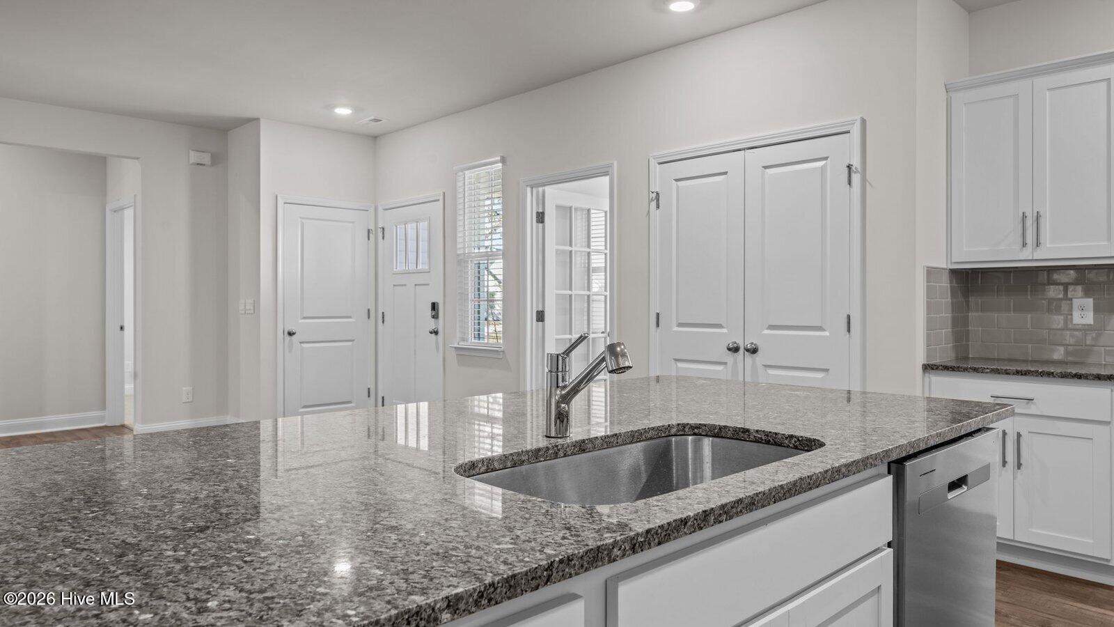 10611 Beard Way Property Photo 7