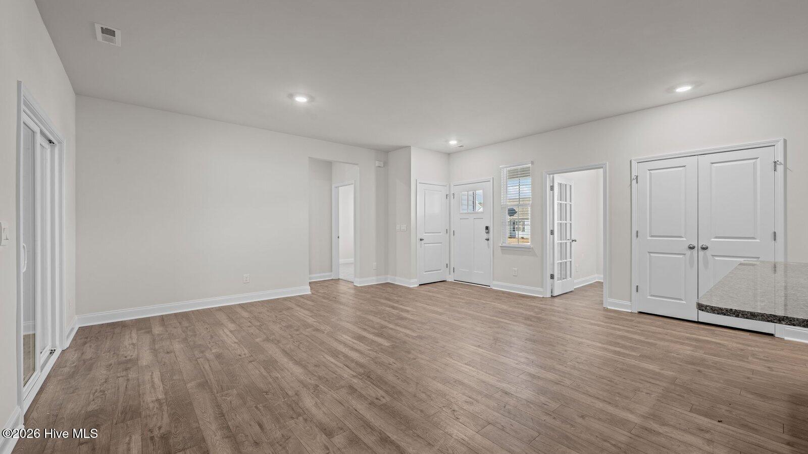 10611 Beard Way Property Photo 13