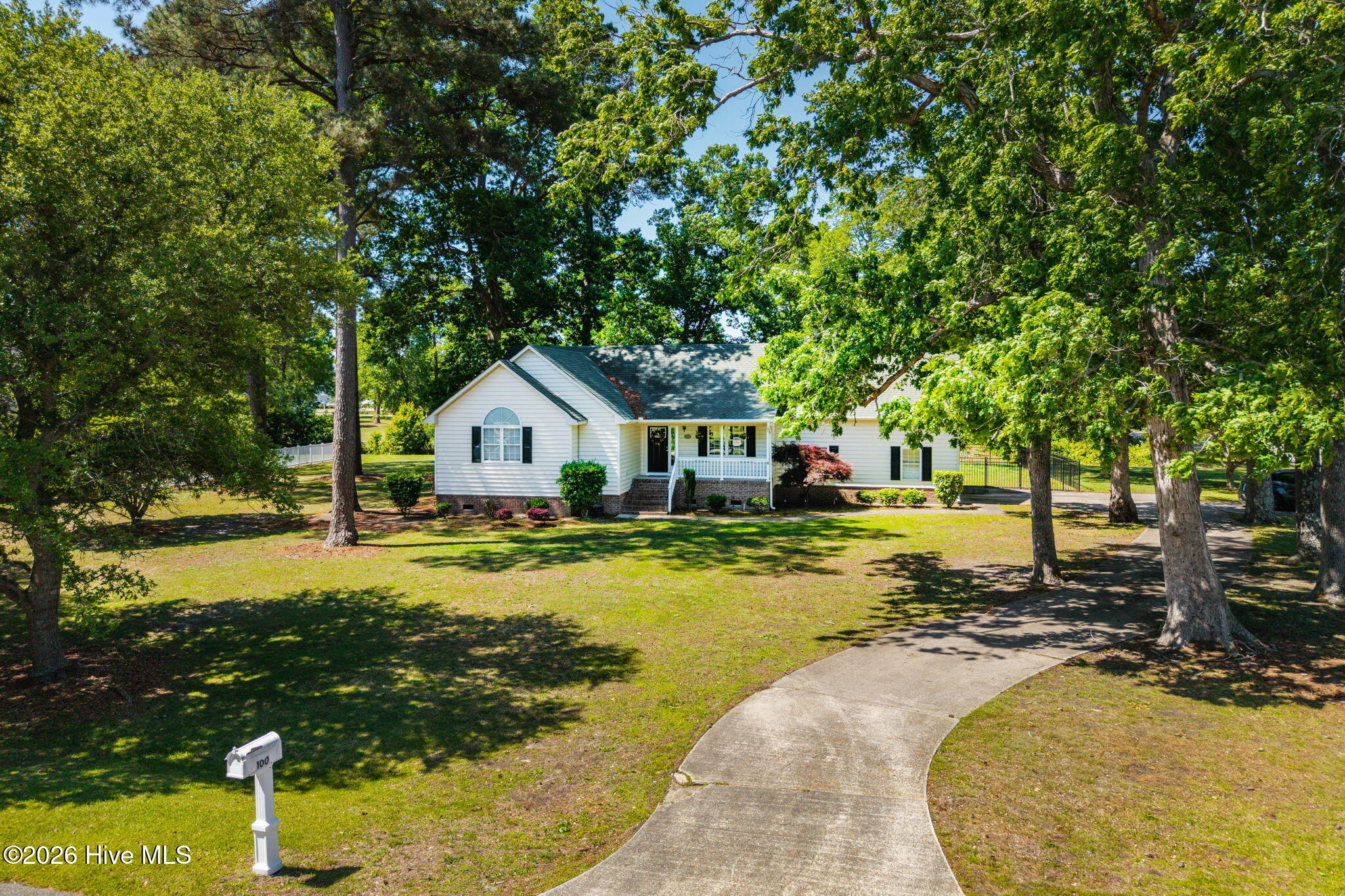 100 Savannah Avenue Property Photo 2