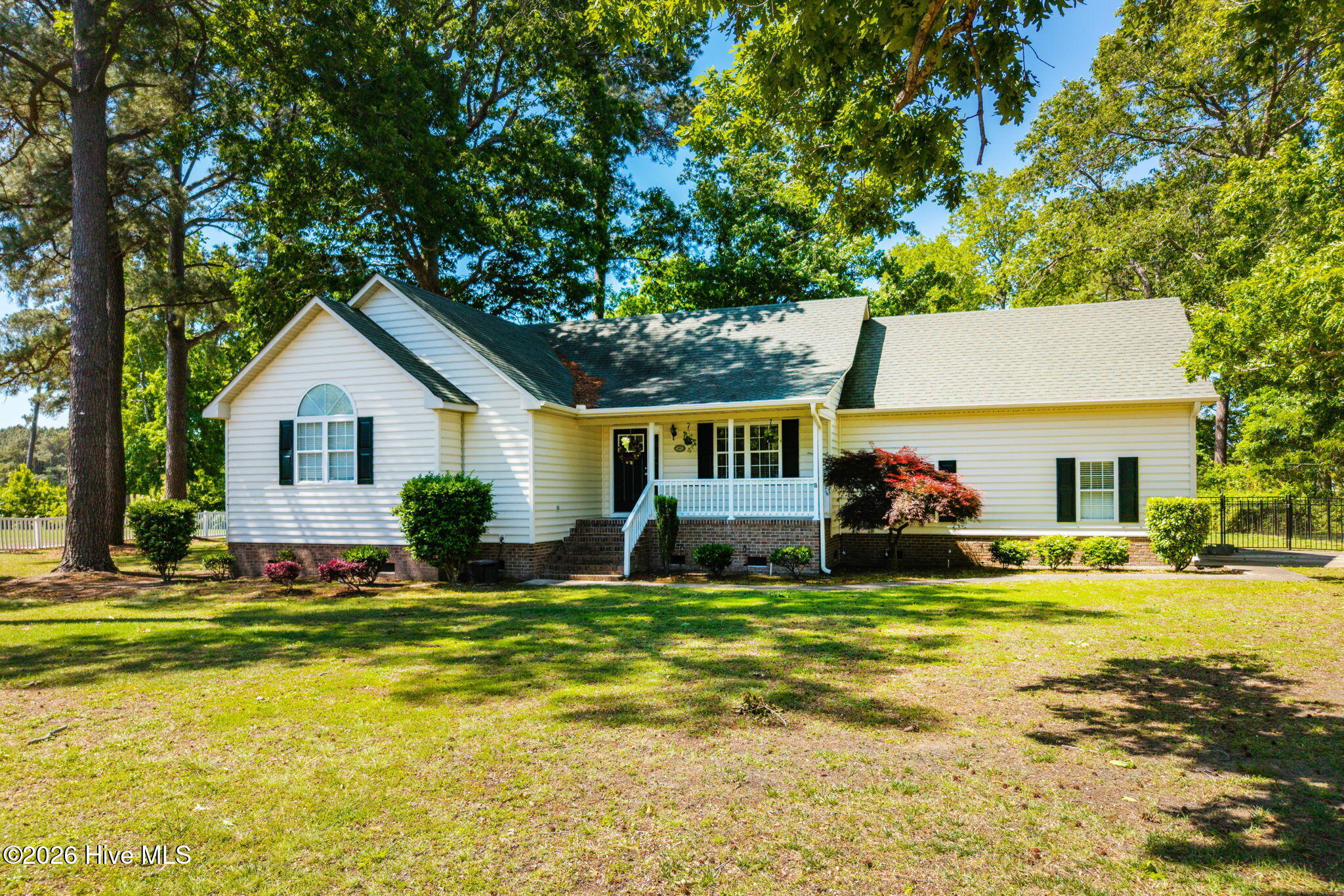 100 Savannah Avenue Property Photo 3