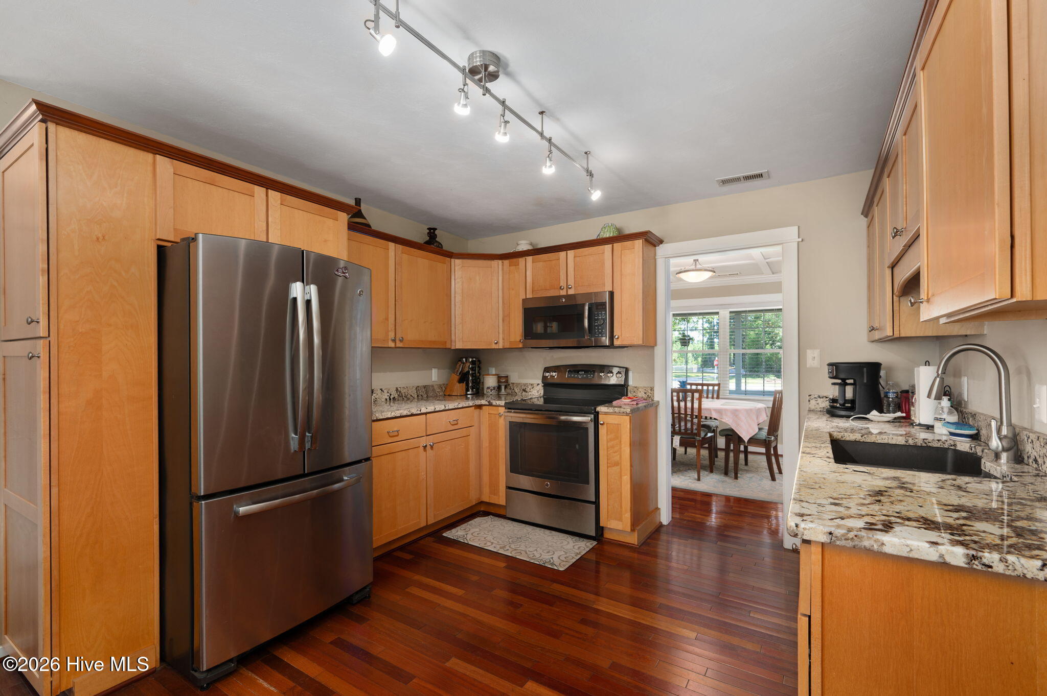 100 Savannah Avenue Property Photo 10