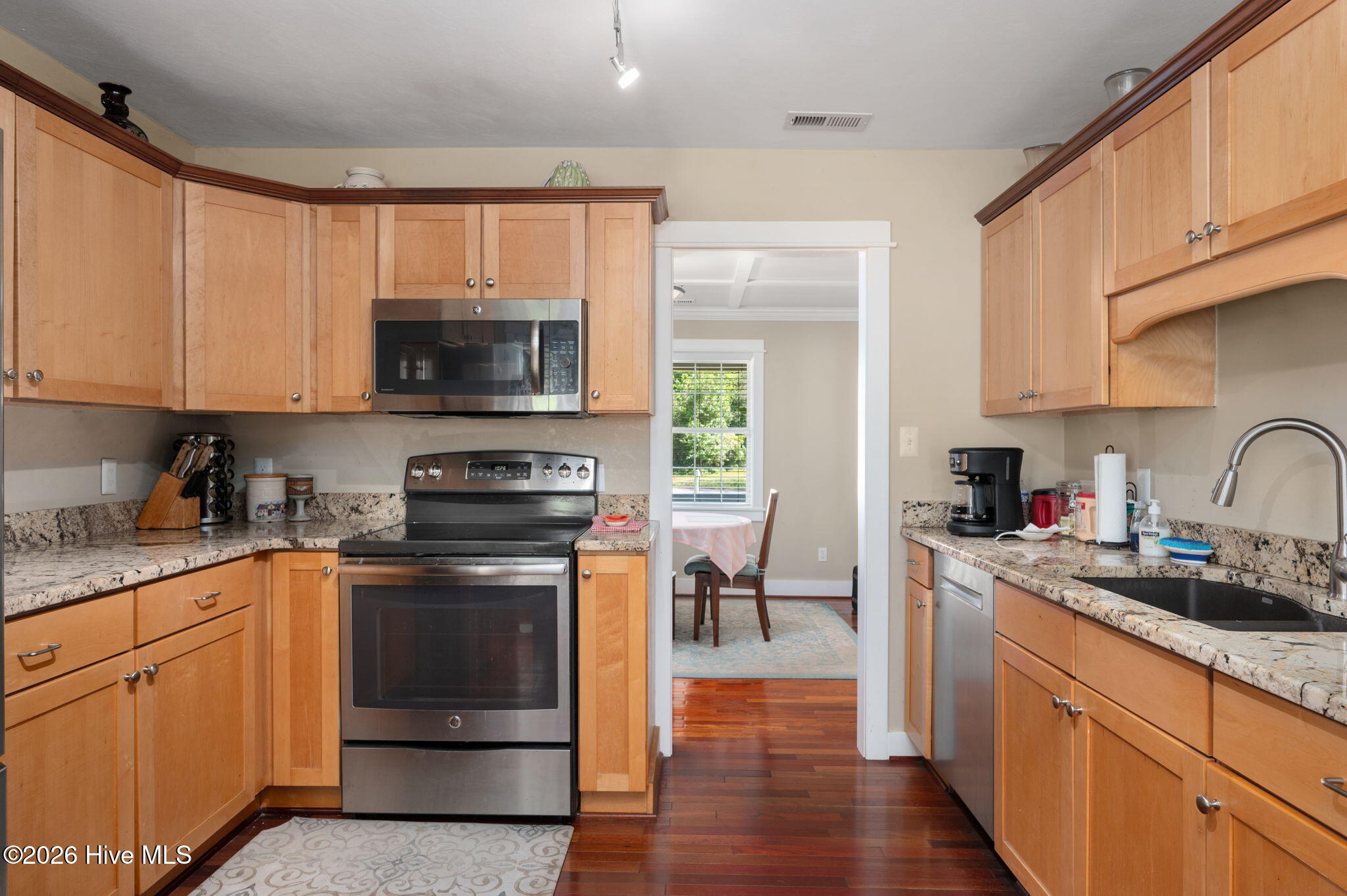 100 Savannah Avenue Property Photo 11