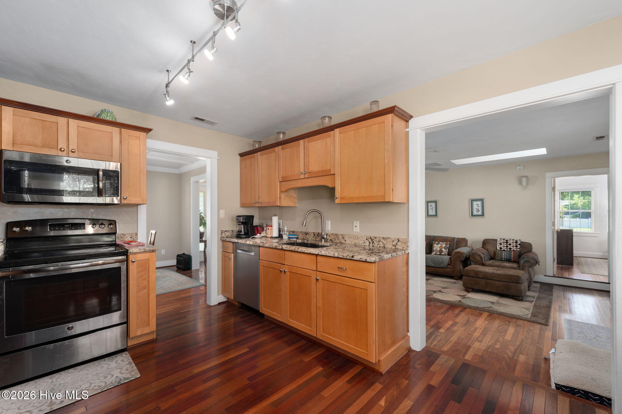100 Savannah Avenue Property Photo 12