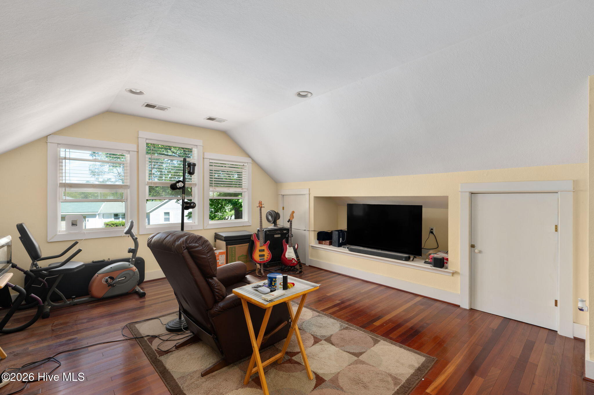 100 Savannah Avenue Property Photo 31
