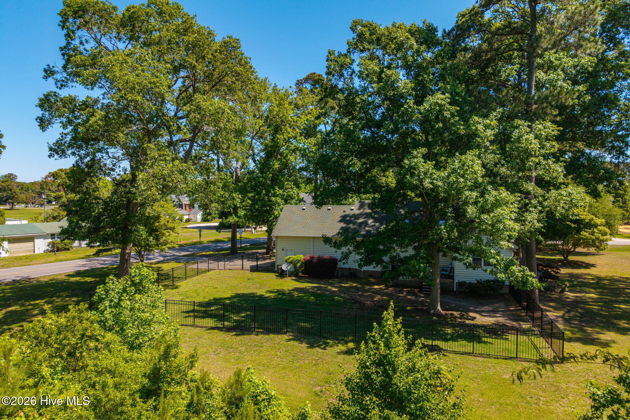 100 Savannah Avenue Property Photo 37
