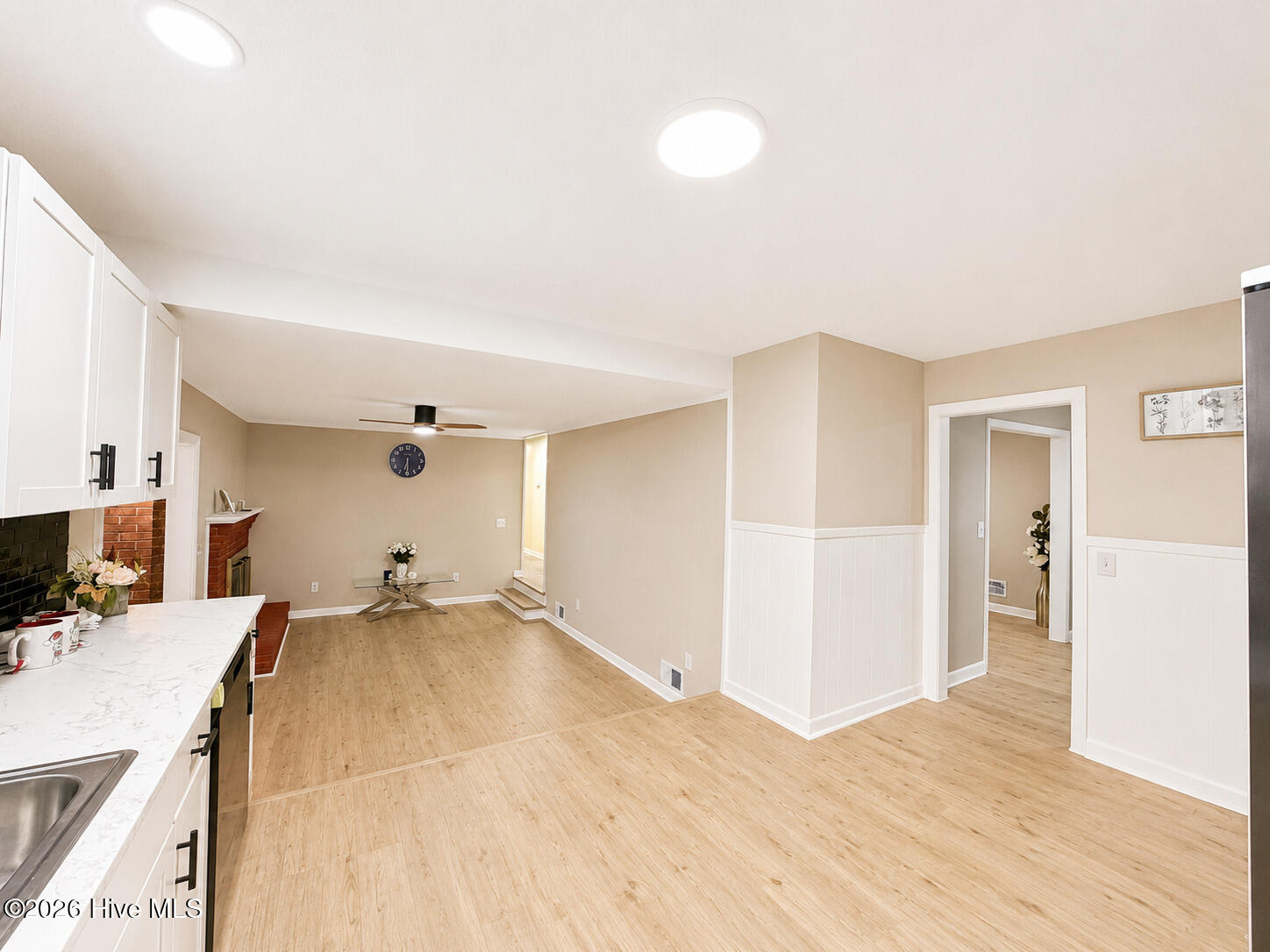 3202 College Road S Property Photo 21