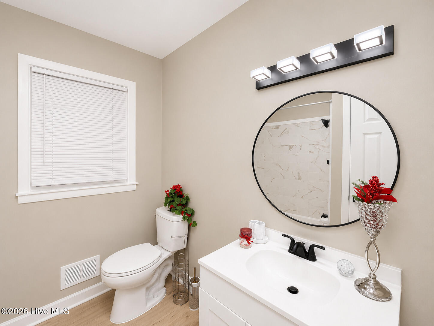 3202 College Road S Property Photo 33
