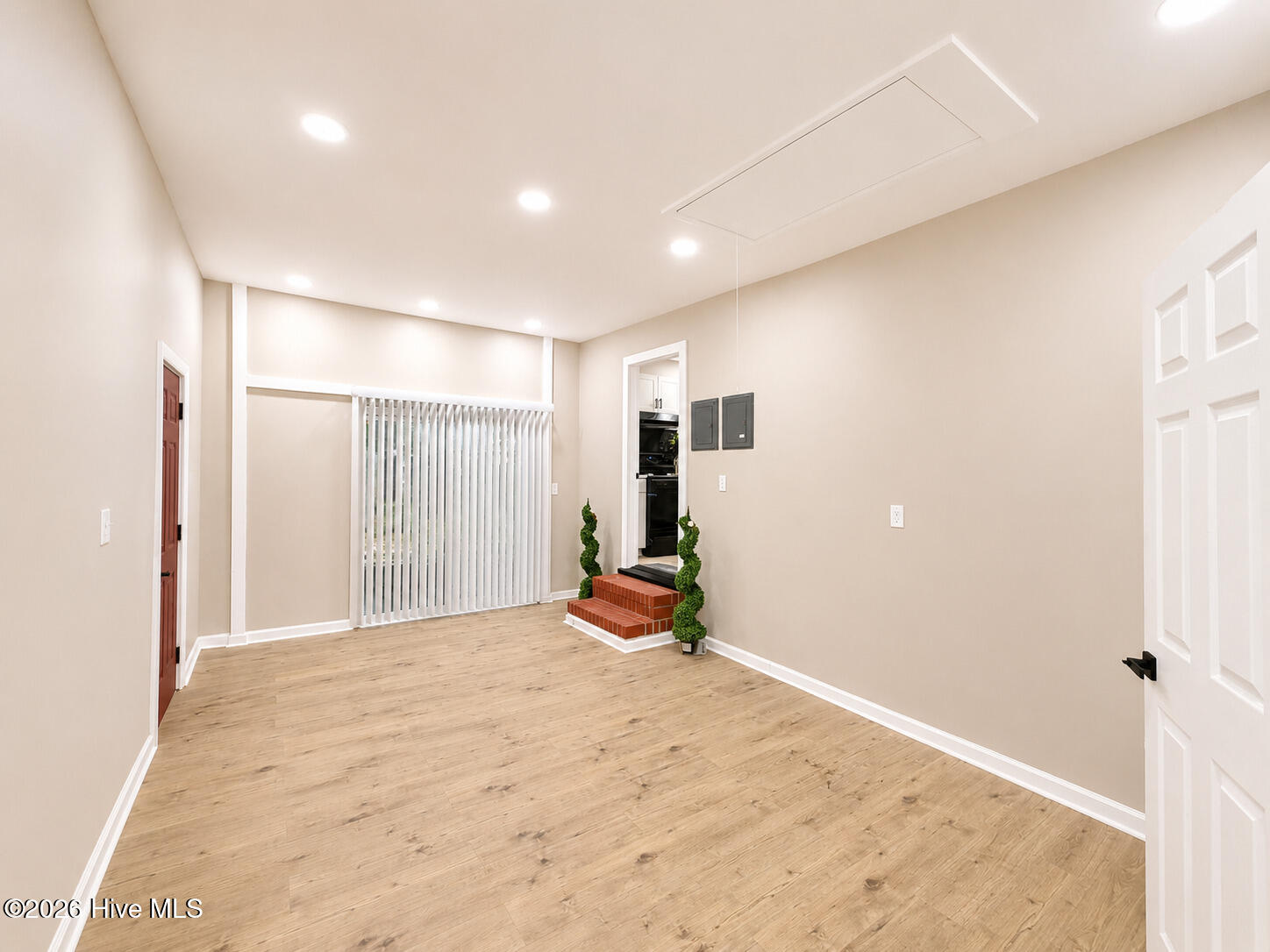 3202 College Road S Property Photo 44
