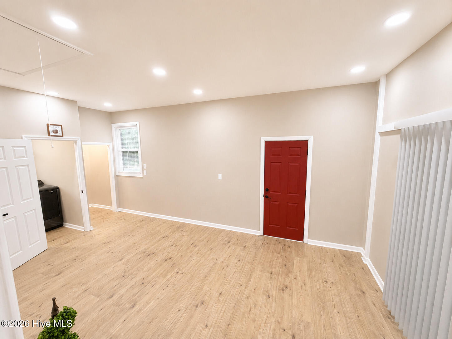 3202 College Road S Property Photo 45