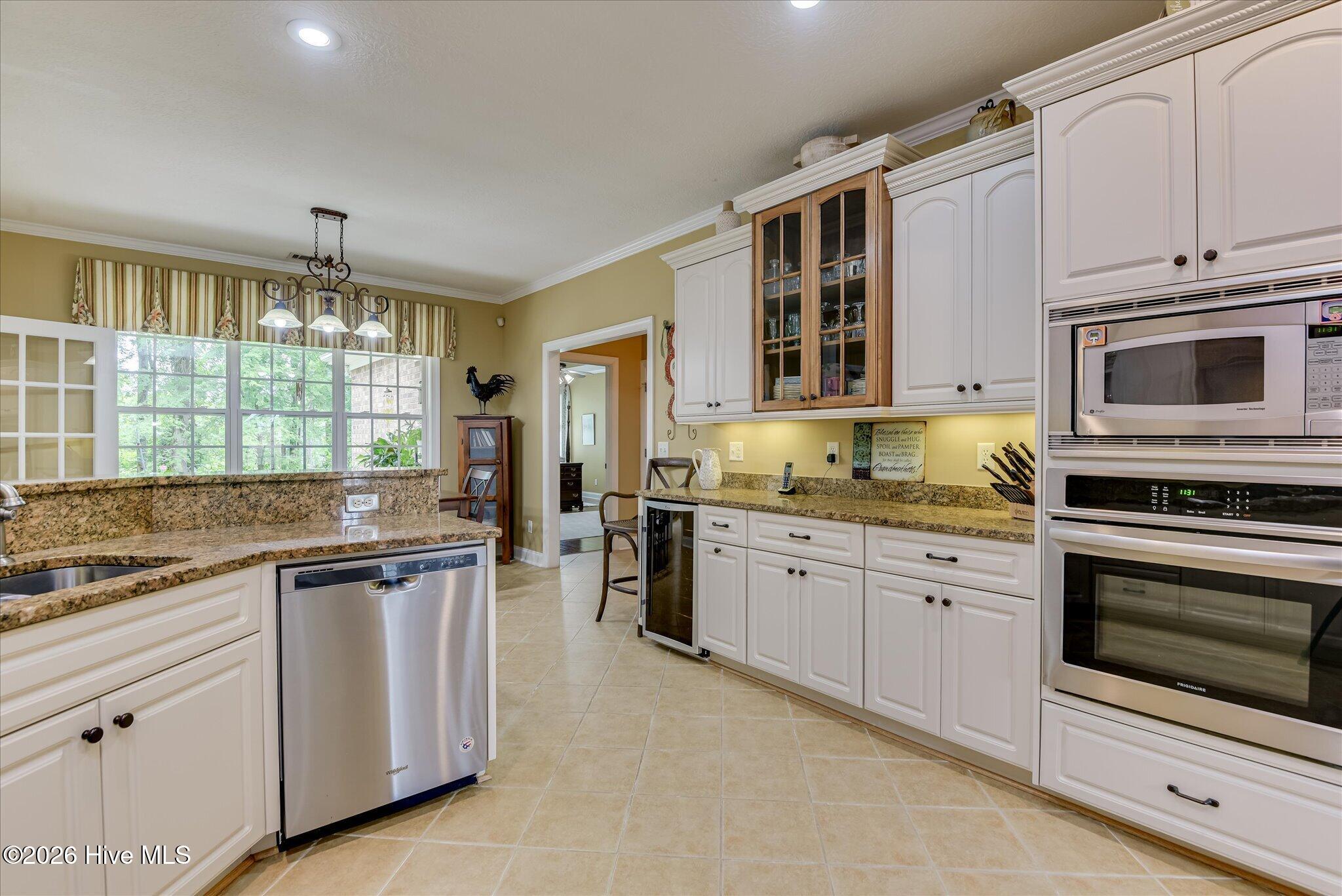211 River Wind Drive Property Photo 18
