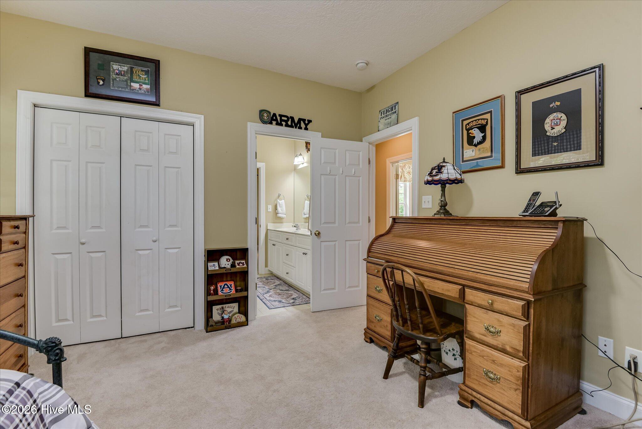 211 River Wind Drive Property Photo 42