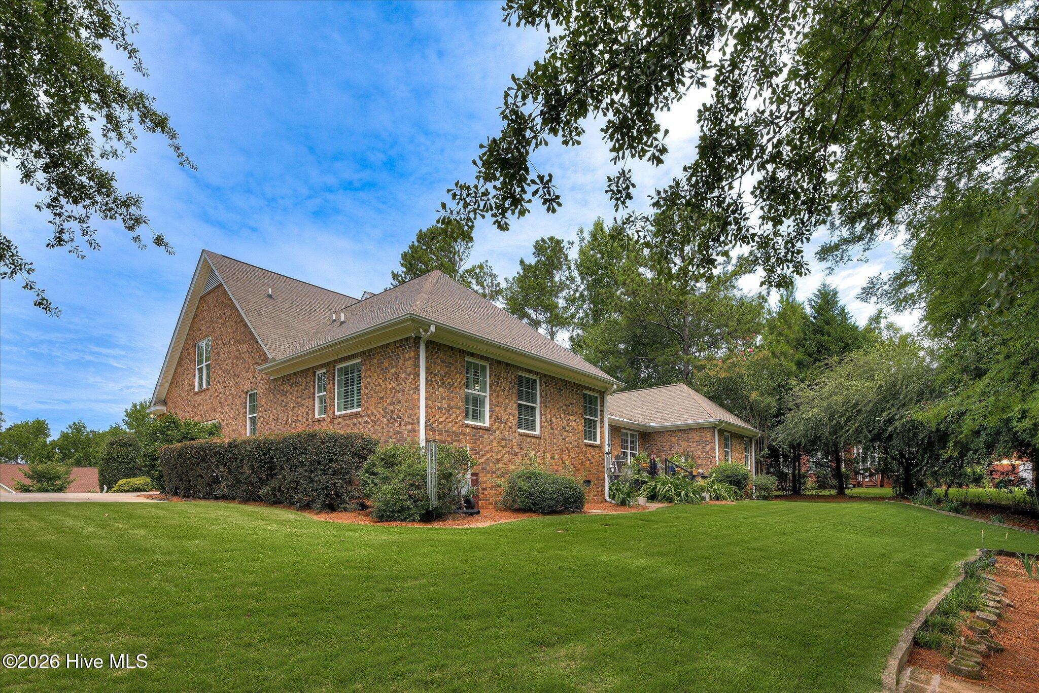 211 River Wind Drive Property Photo 57
