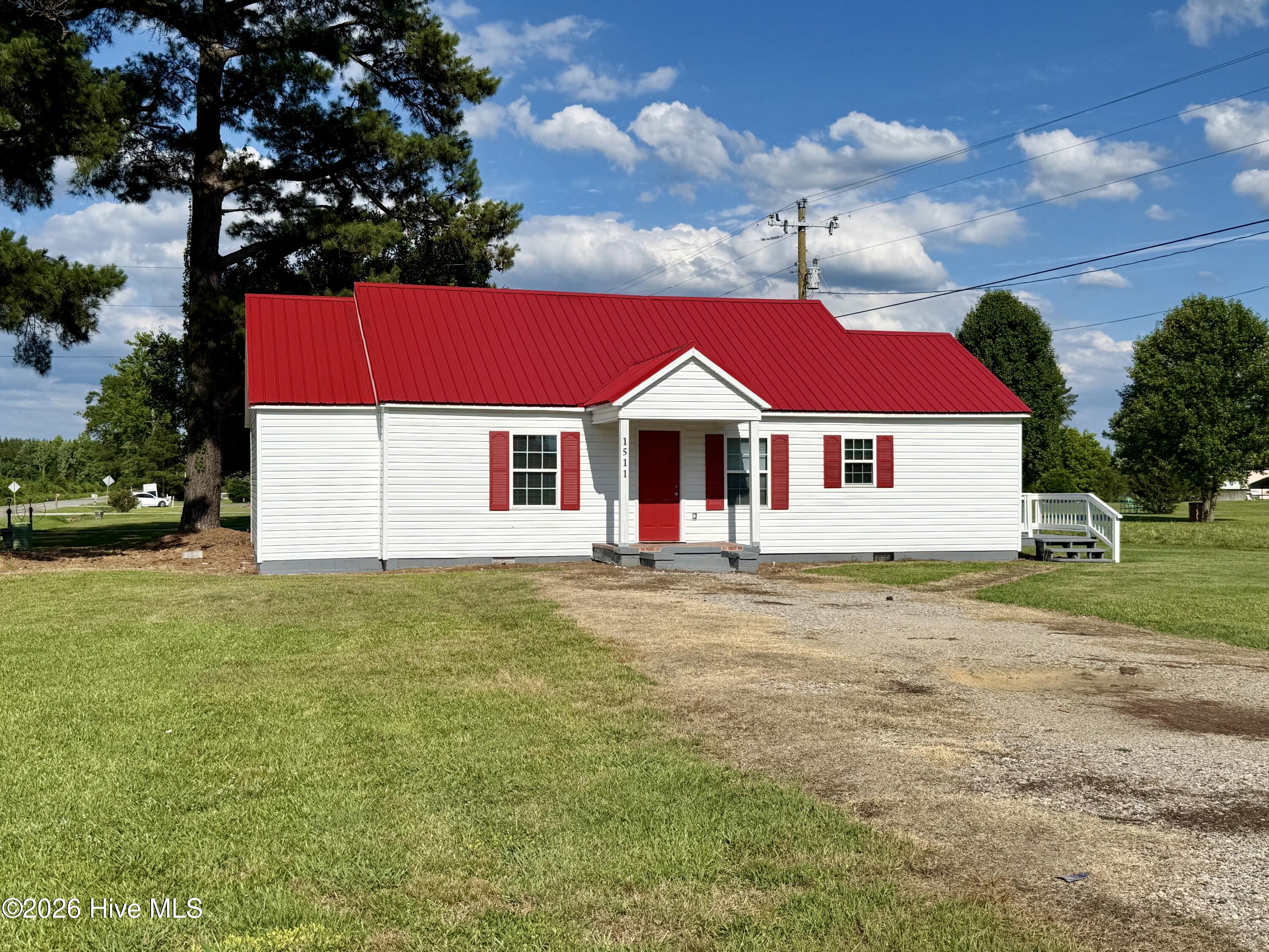 1511 Hexlena Road Property Photo 1