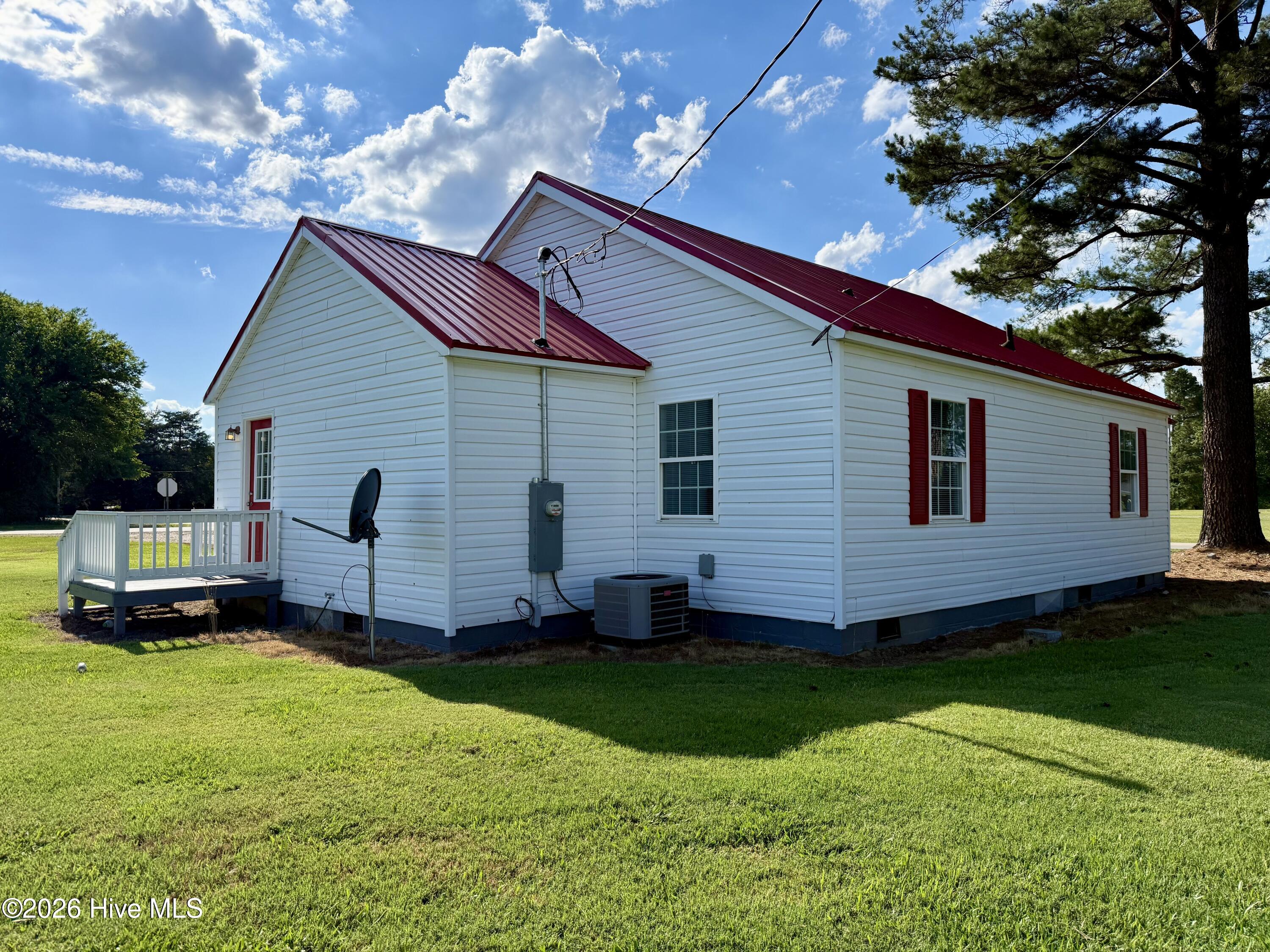 1511 Hexlena Road Property Photo 6