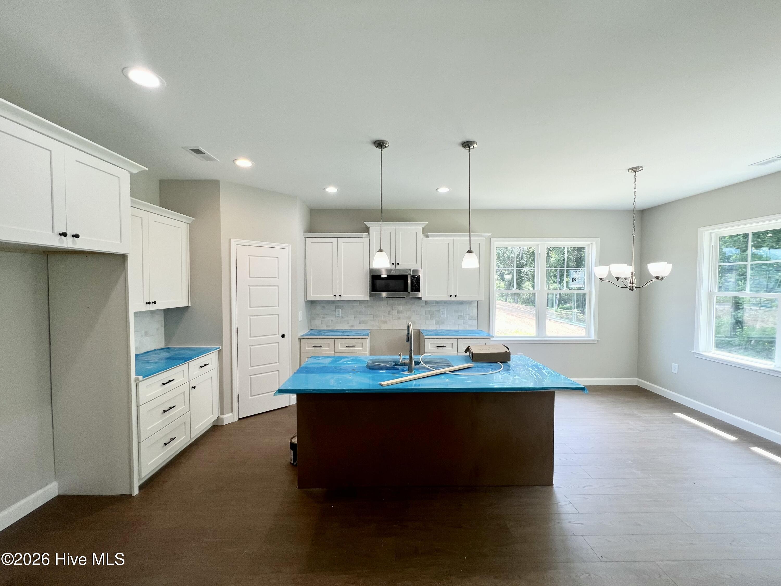 306 Creeks Edge Drive Property Photo 5