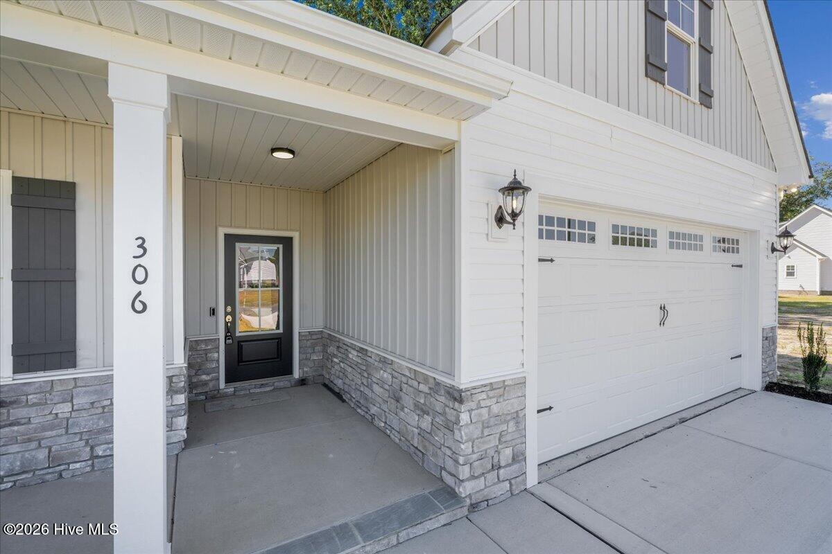 306 Creeks Edge Drive Property Photo 6