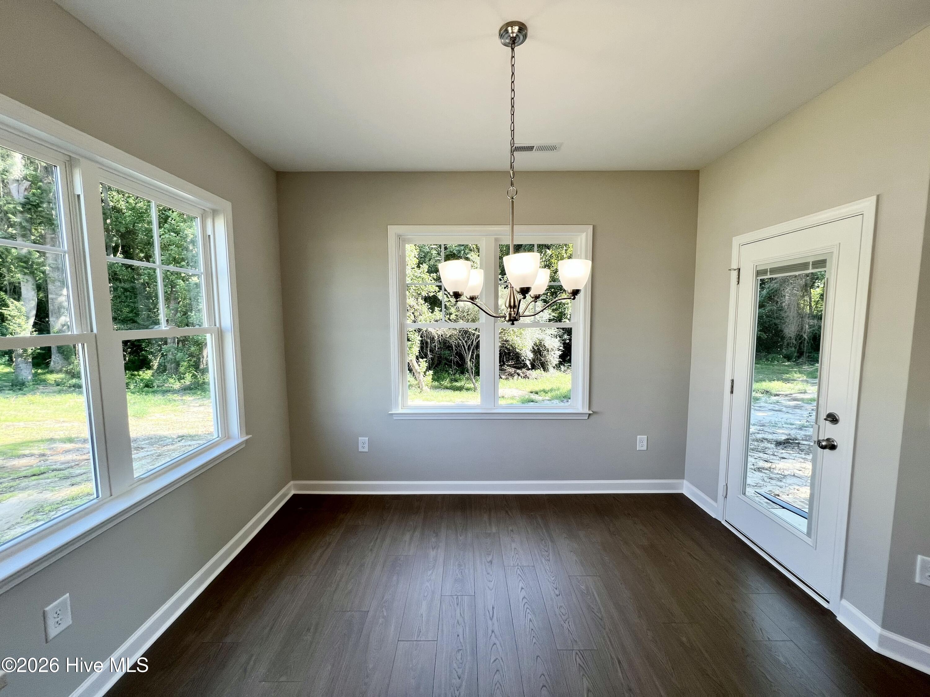306 Creeks Edge Drive Property Photo 8