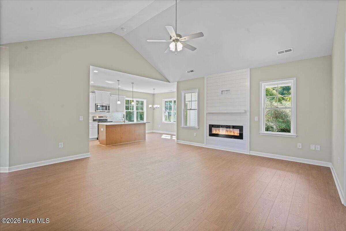 306 Creeks Edge Drive Property Photo 9