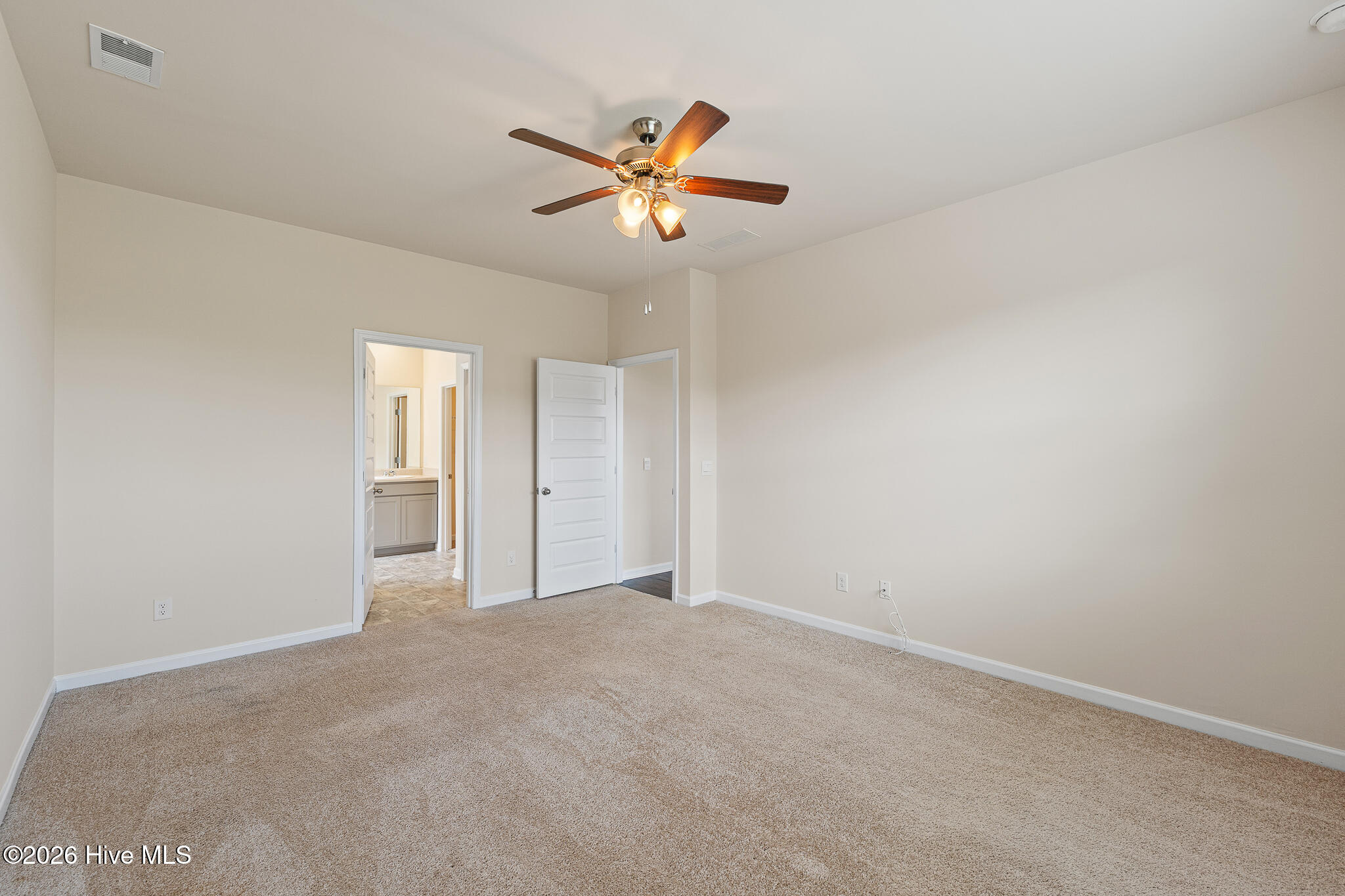 3262 Carmine Avenue Property Photo 14